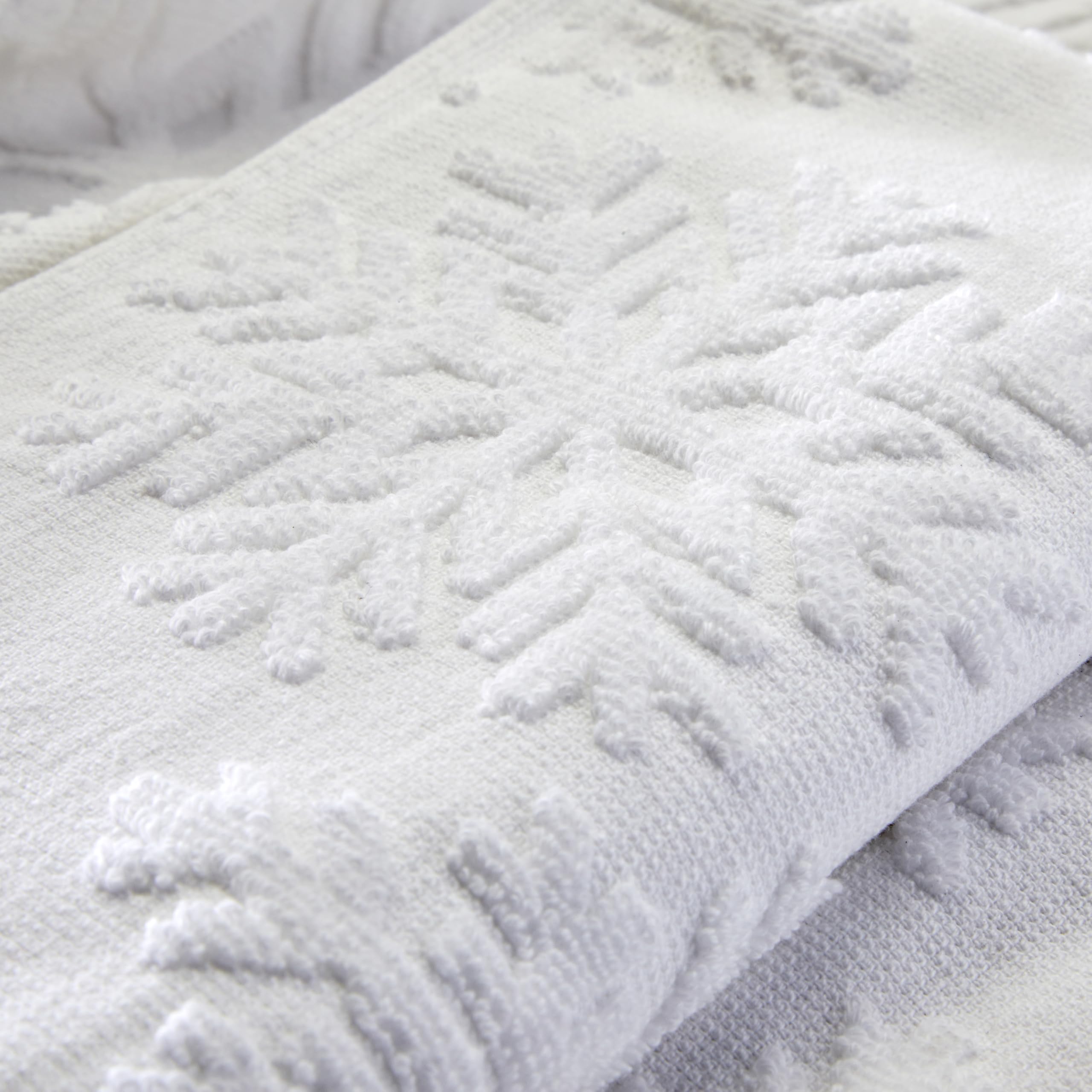 Skl Home Christmas/Winter Subtle Snowflakes Hand Towel 2Pc Set For Bath/Kitchen/Bar & Gift, White