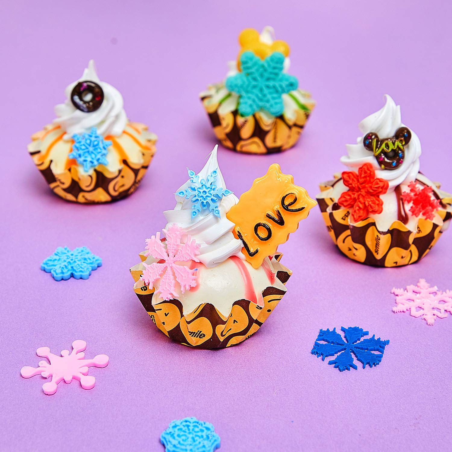 6 Pieces Snowflakes Mold Silicone Fondant Mold Dessert Cookie Cutters Cake Molds With Snowflake Plunger Fondant Chocolate Baking