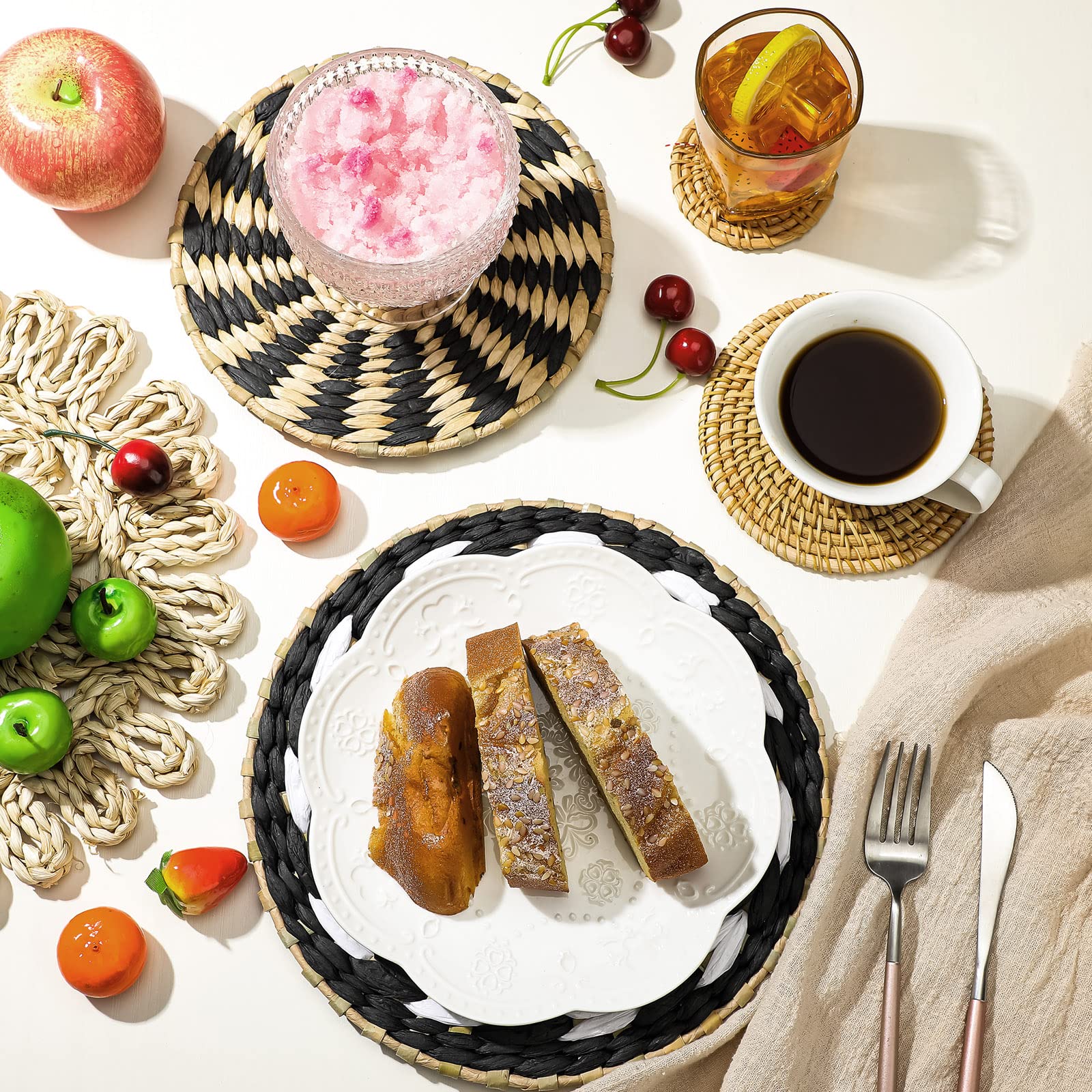 Tatuo 11 Pcs Boho Wall Basket Decor Decorative Bulrush Woven Basket Wall Decor Boho Wall Art Round Farmhouse Wall Hanging Basket