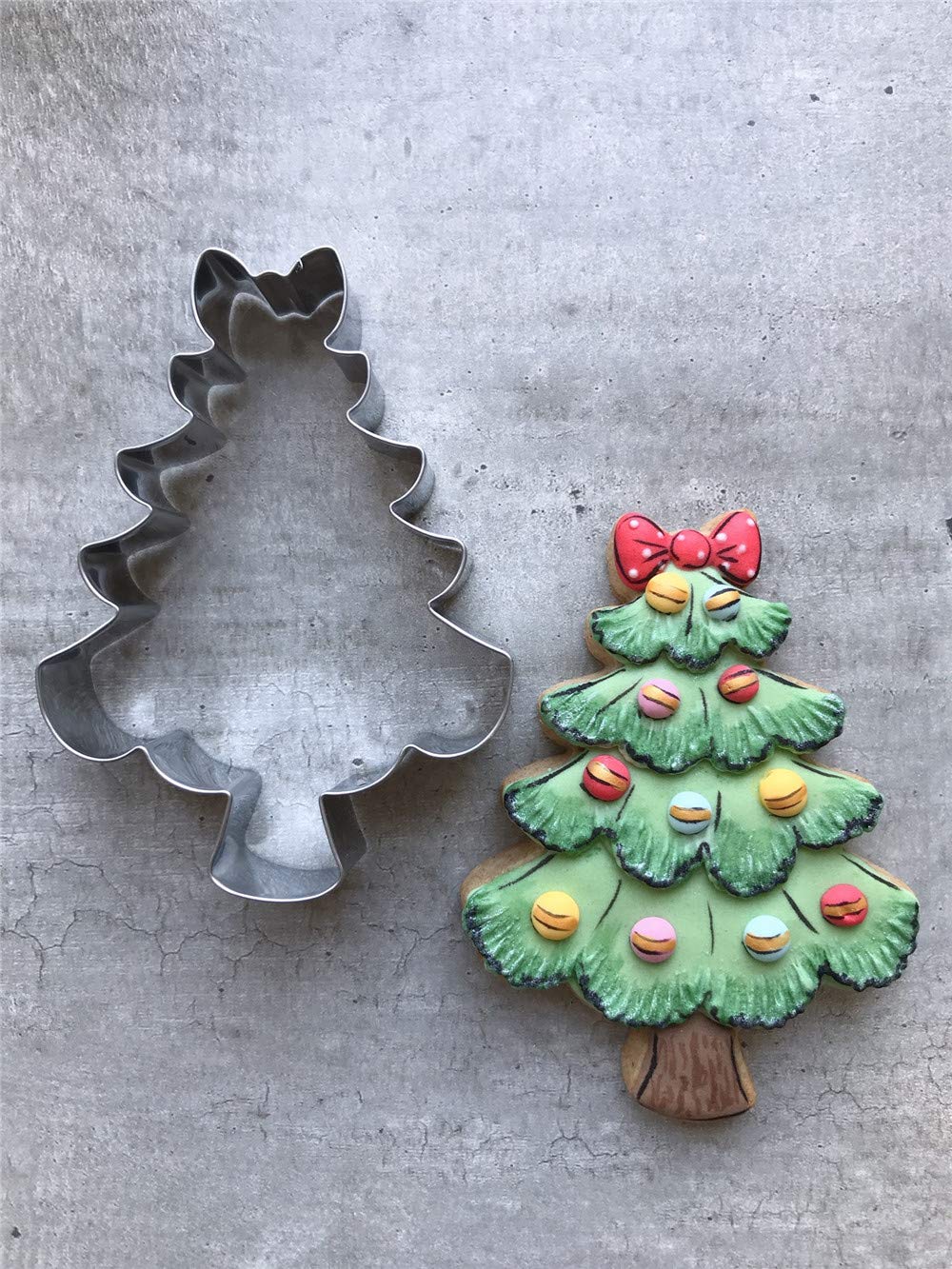 LILIAO Christmas Cute Cookie Cutter Set - 3 Piece - Candy Cane with Bow  Christmas Tree with Bow and Double Bell with Bow/Ribbon Fondant Biscuit Cutters - Stainless Steel