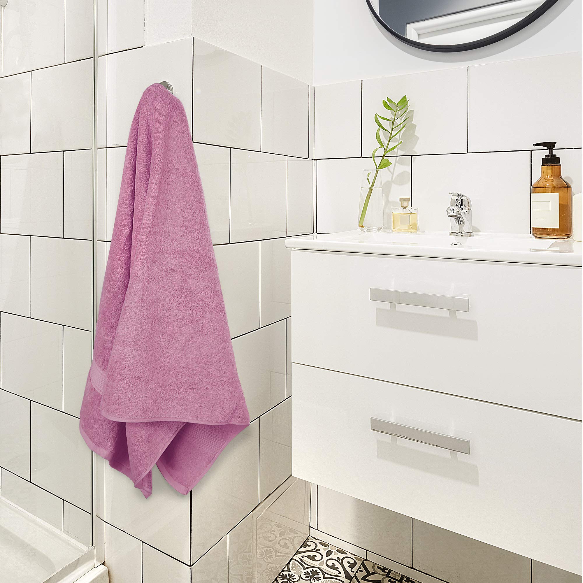 Utopia Towels 4 Pack Premium Bath Towels Set, (27 X 54 Inches) 100% Ring Spun Cotton 600Gsm, Lightweight And Highly Absorbent Qu