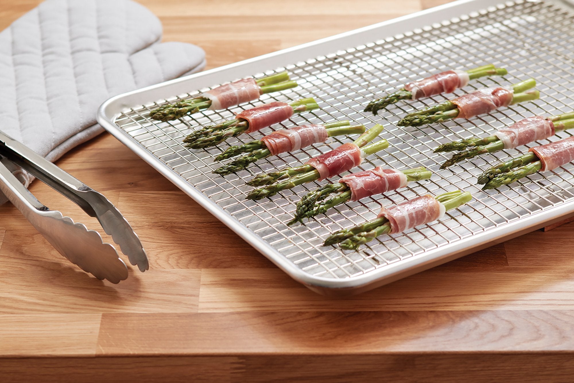 Fox Run Stainless Steel Cooling Rack, 12 X 17 X 1 Inches, Metallic
