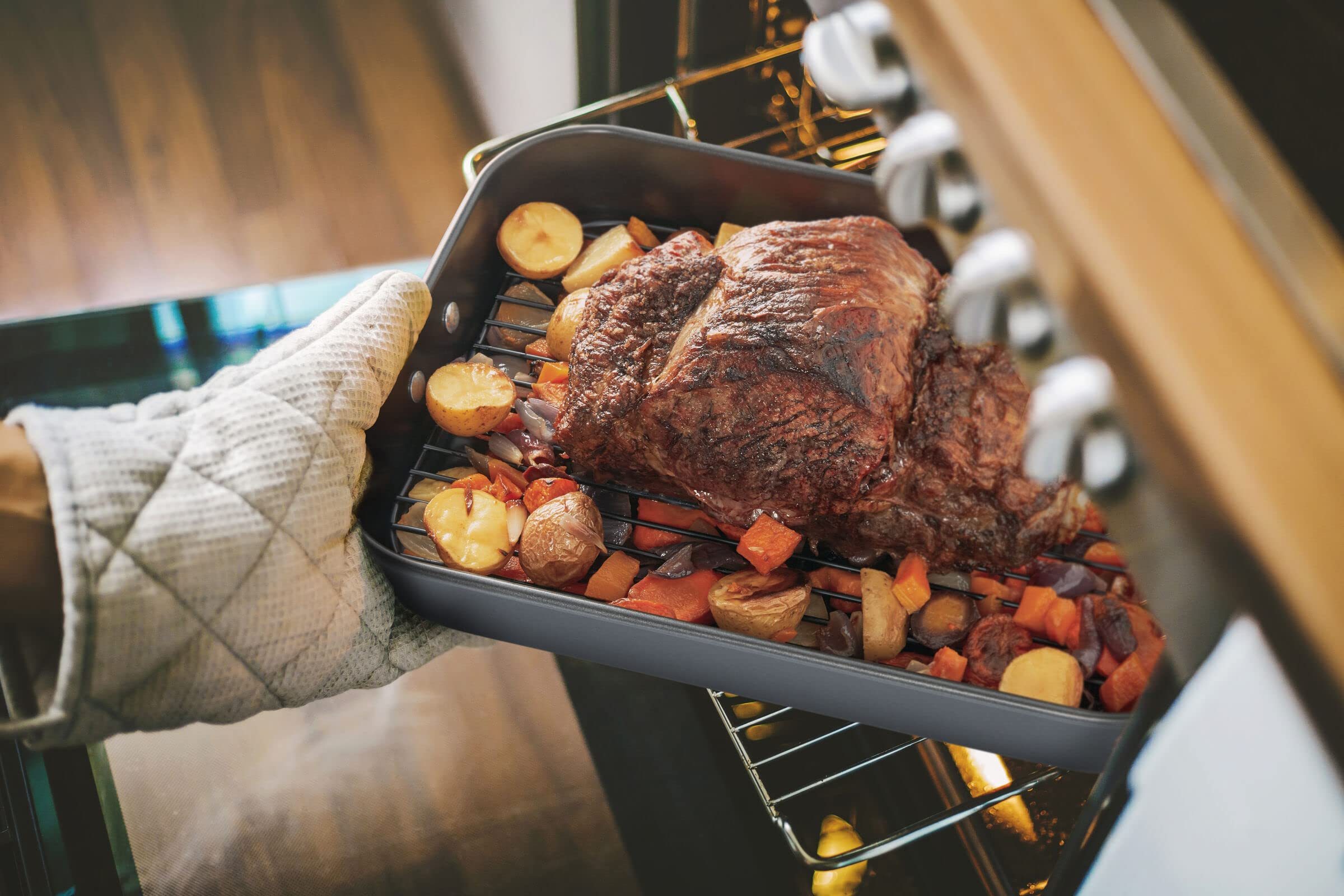 Allrecipes Nonstick Roaster With Flat Rack, 10X15-Inch, Black