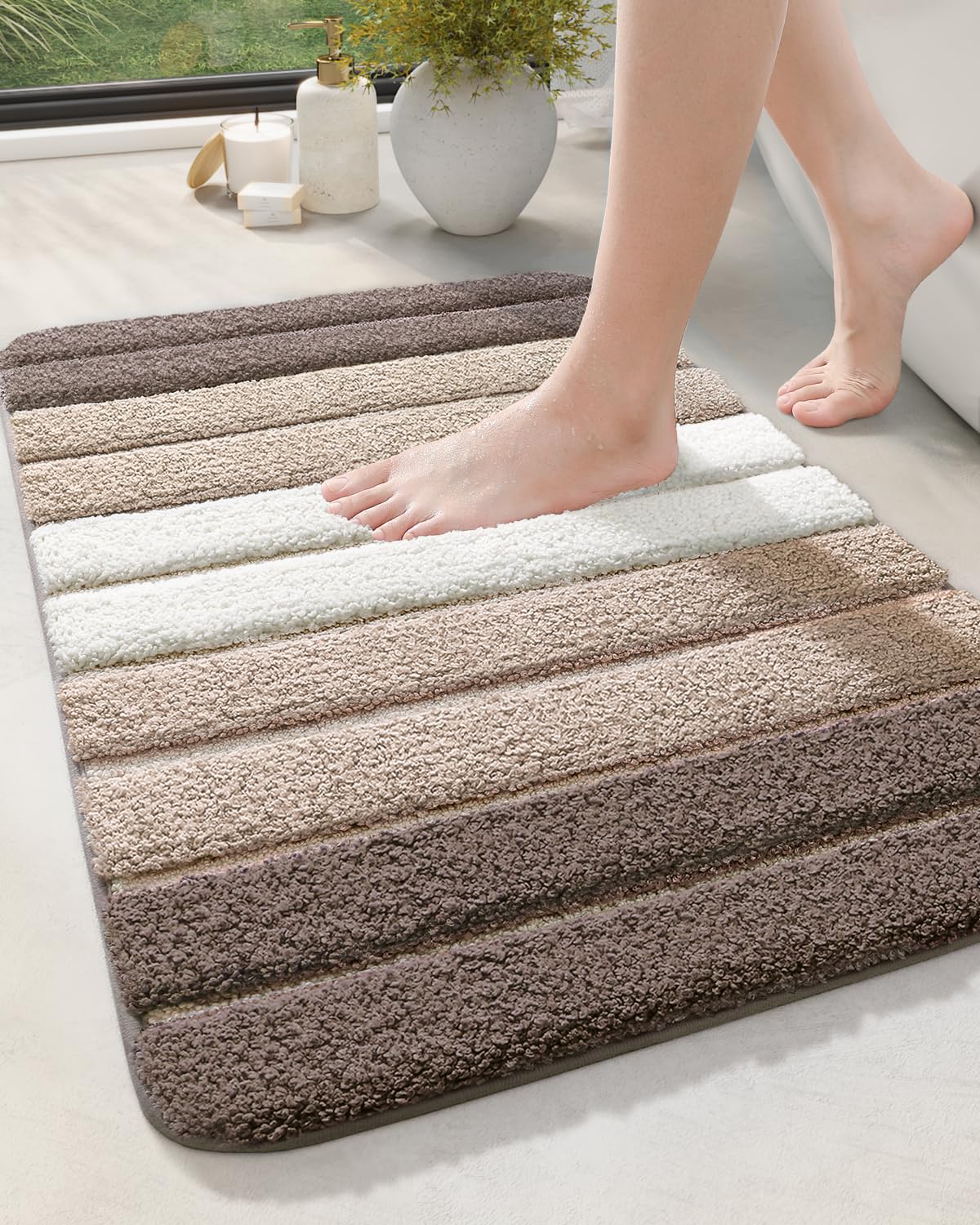 Dexi Bath Mat Bathroom Rug Absorbent Non-Slip Washable Shower Floor Mats Carpet 20''X32'', Light Brown