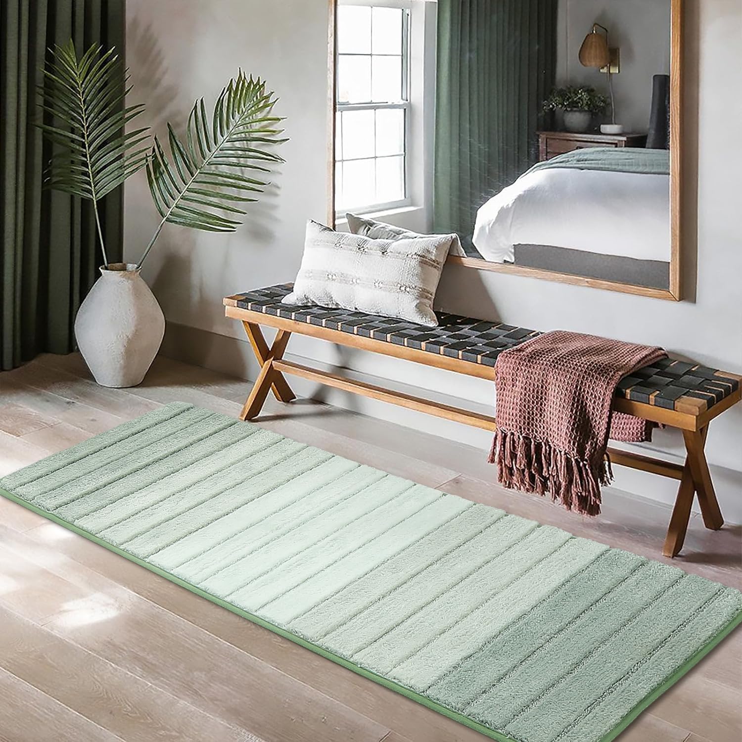 Kmson Ombre Bath Mat Bathroom Runner Rugs, Non Slip Ultra Soft And Water Absorbent Bath Carpet, Machine Washable Quick Dry Bedro