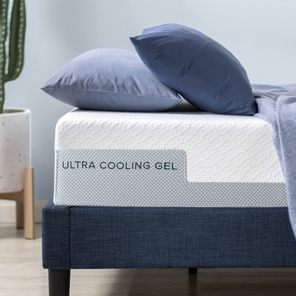 Zinus 10 Inch Ultra Cooling Gel Memory Foam Mattress / Cool-To-Touch Soft Knit Cover / Pressure Relieving / Certipur-Us Certifie