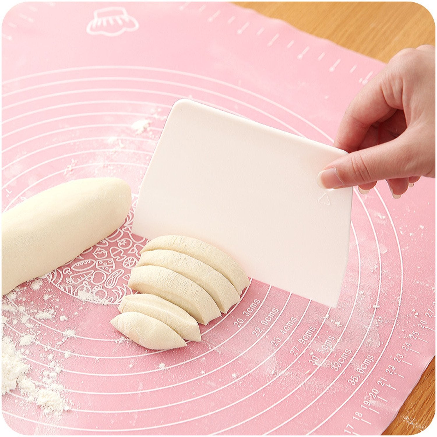 Gucuji Large Cake Scraper Pizza Dough Pastry Cutter