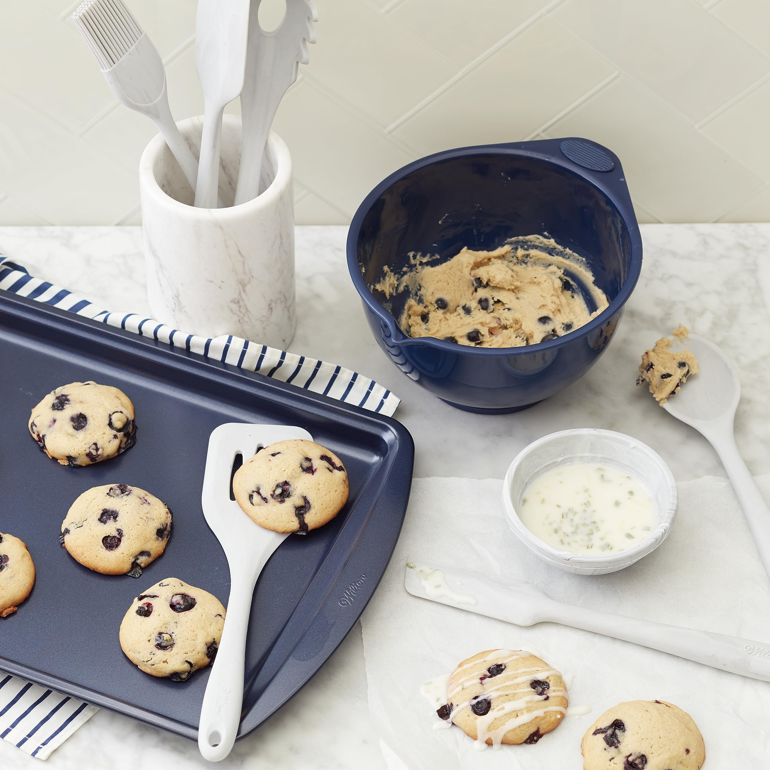 Wilton Kitchen Gadgets, Assorted/Rnum