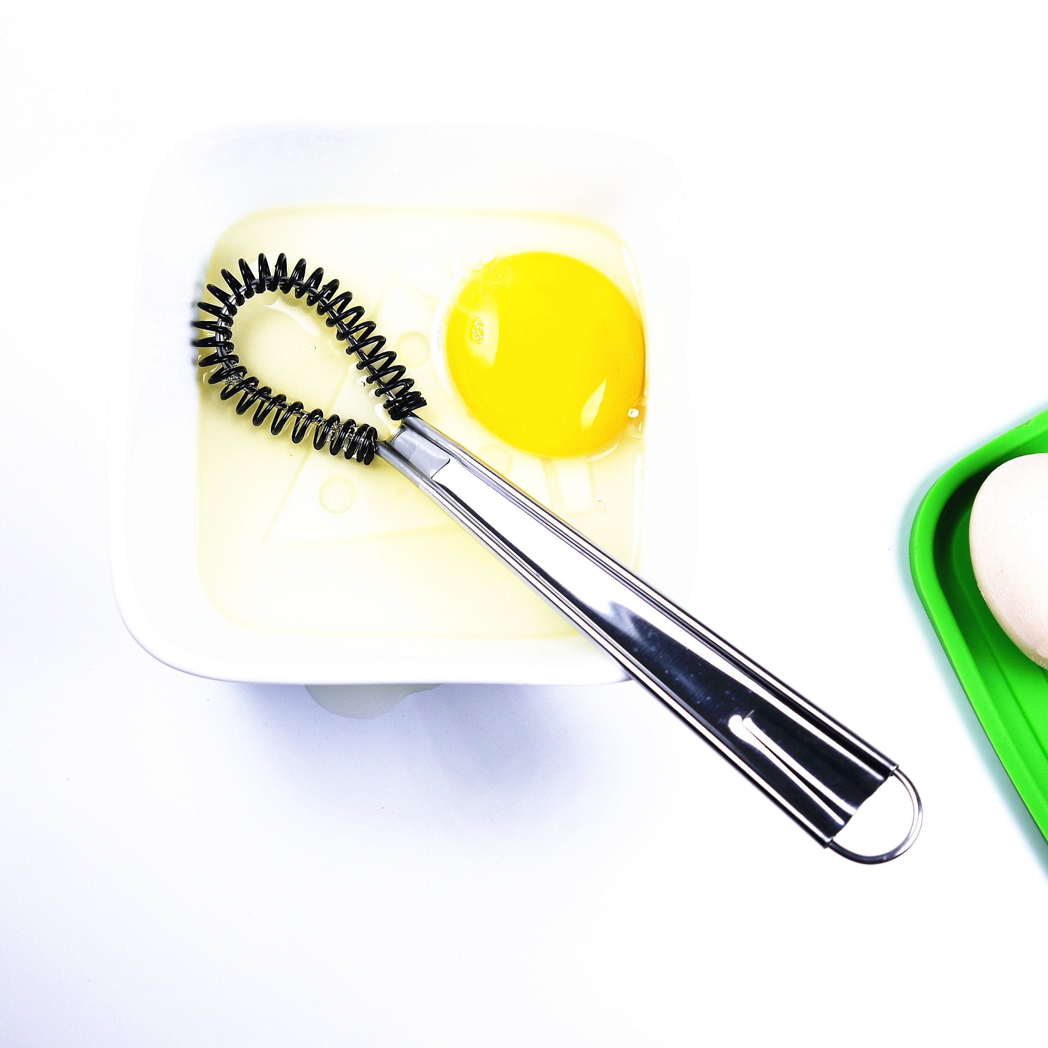 Stainless Steel Mini Spring Egg Beater Silicone Whisk Magic Hand Held Sauce Stirrer Blender Milk Frother Foamer Coffee Mixer (Si
