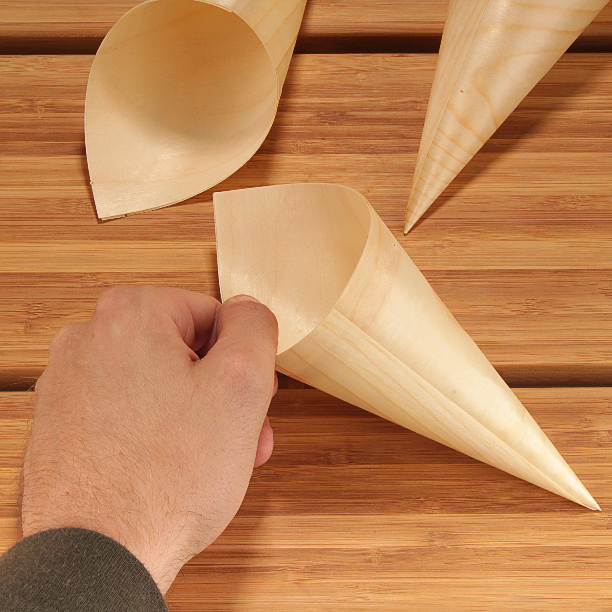 Bamboomn - Disposable Food And Appetizer Wood Cones - 7.1'' X 2.75'' - 300 Pieces