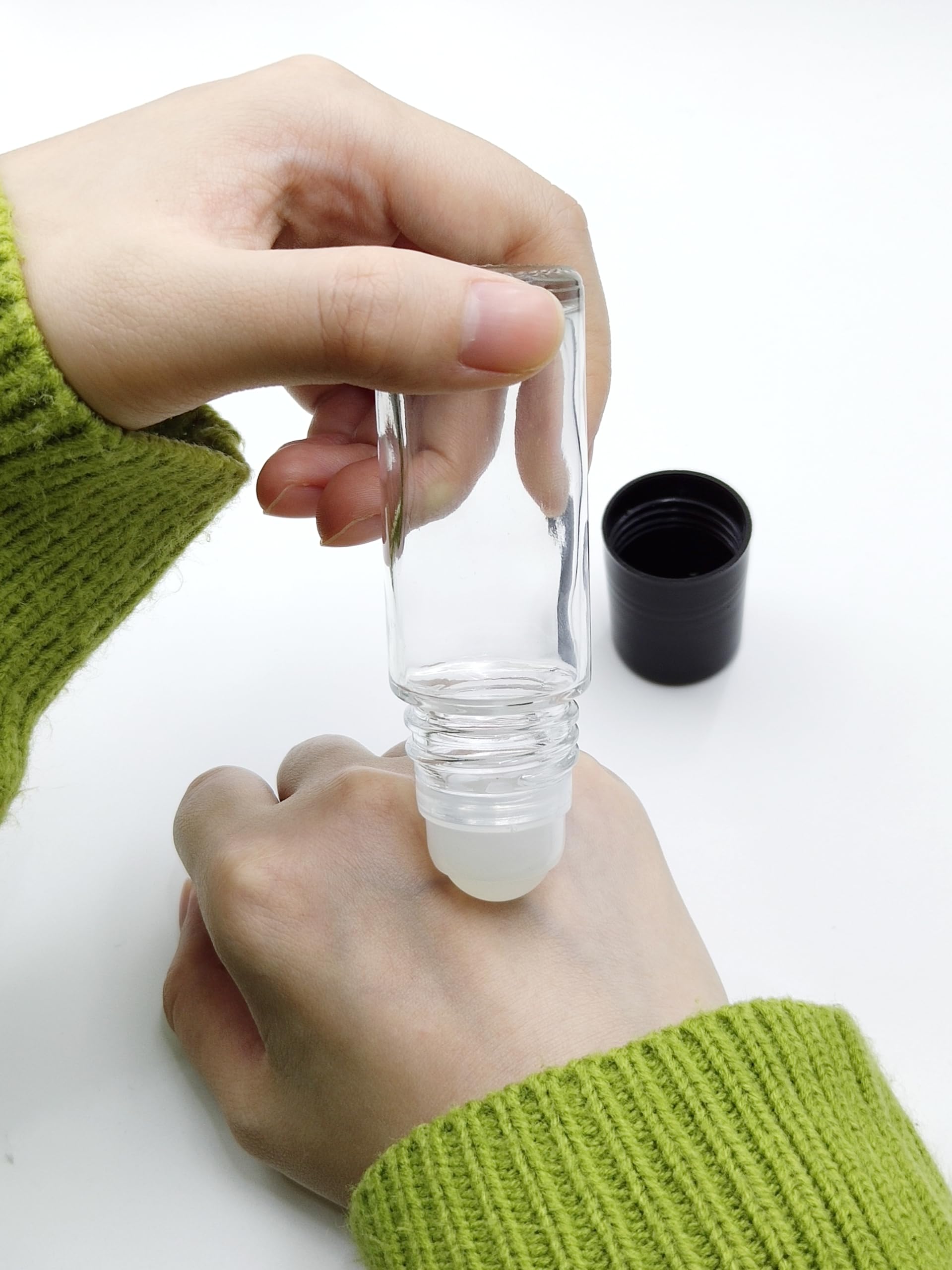 Yyngjck 4Packs Glass Clear Roller Bottles 30Ml/1 Oz Refillable Essential Oil Perfume Roll On Bottles Leak-Proof Design Empty