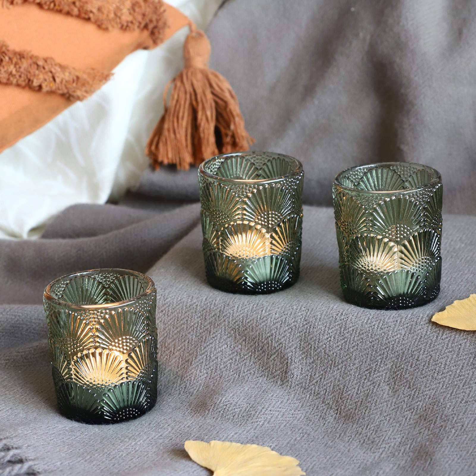 Woho Green Votive Candle Holders Set of 24, Green Glass Tealight Candle Holder for Christmas Party Decor, Tea Light Candle Holde