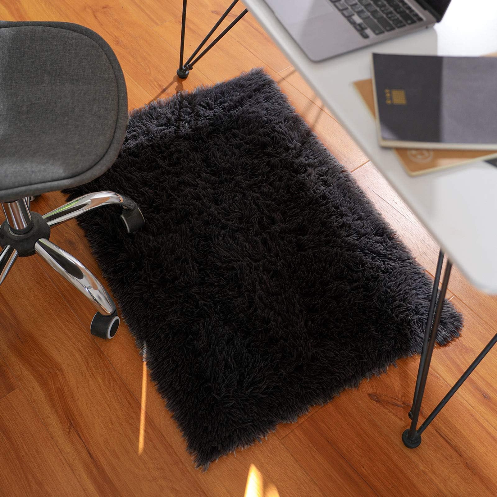 Ophanie Small Black Entryway Throw Rugs for Bedroom, 2x3 Mini Area Rug, Affordable Non Slip Fluffy Carpet, Fuzzy Soft Living Roo