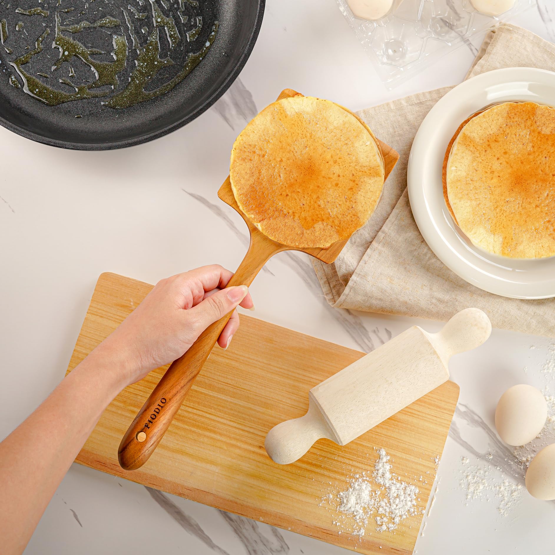 Fiodio Home Teak Wide Wooden Spatula With Microfiber Cloth - Natural Non-Stick Healthy Kitchen Utensils - Handcrafted With Comfo
