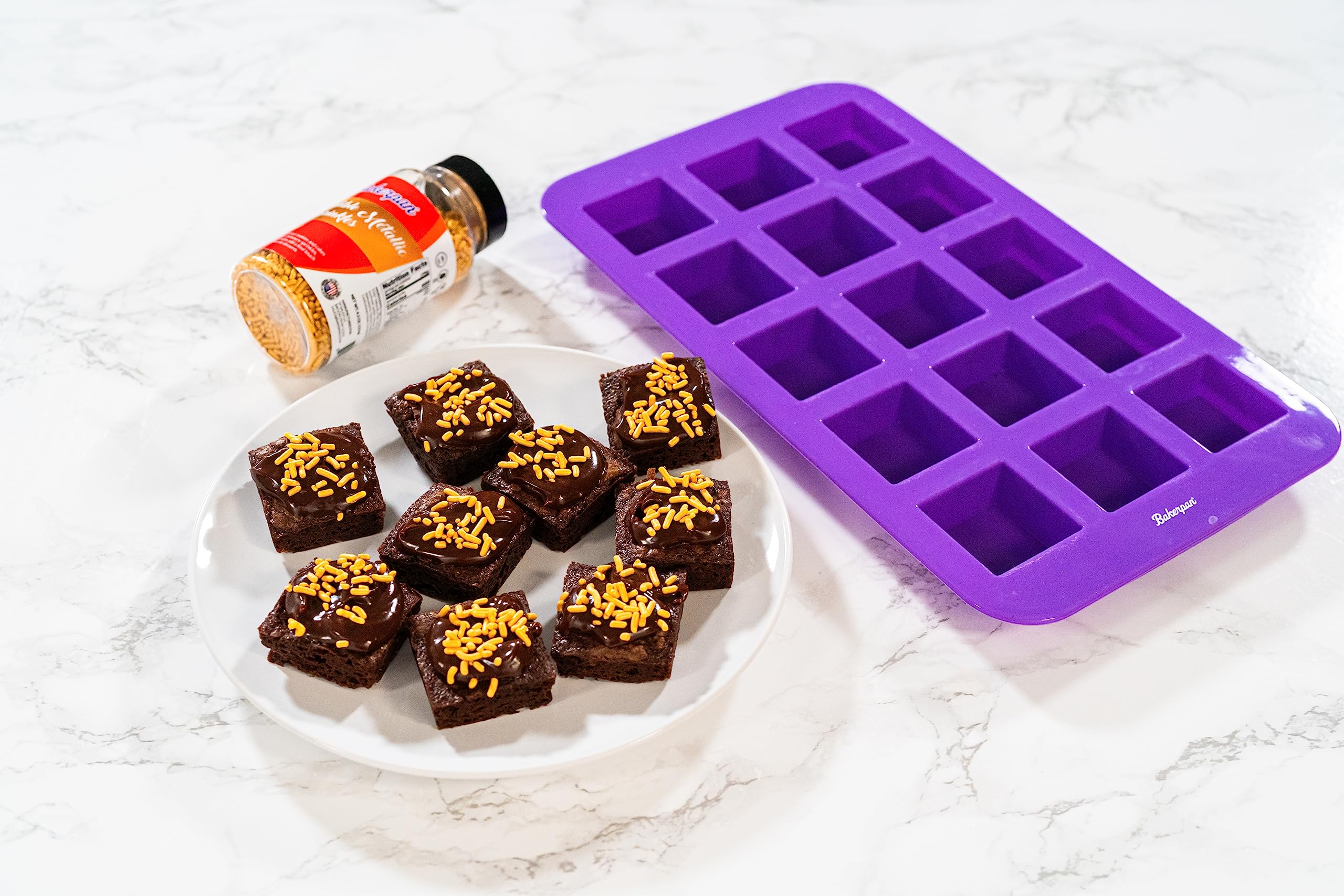 Bakerpan Silicone Brownie Mold For Baking, Individual Bite Size 1.5 Inch Brownie Squares, Silicone Brownie Pan With Dividers, 15