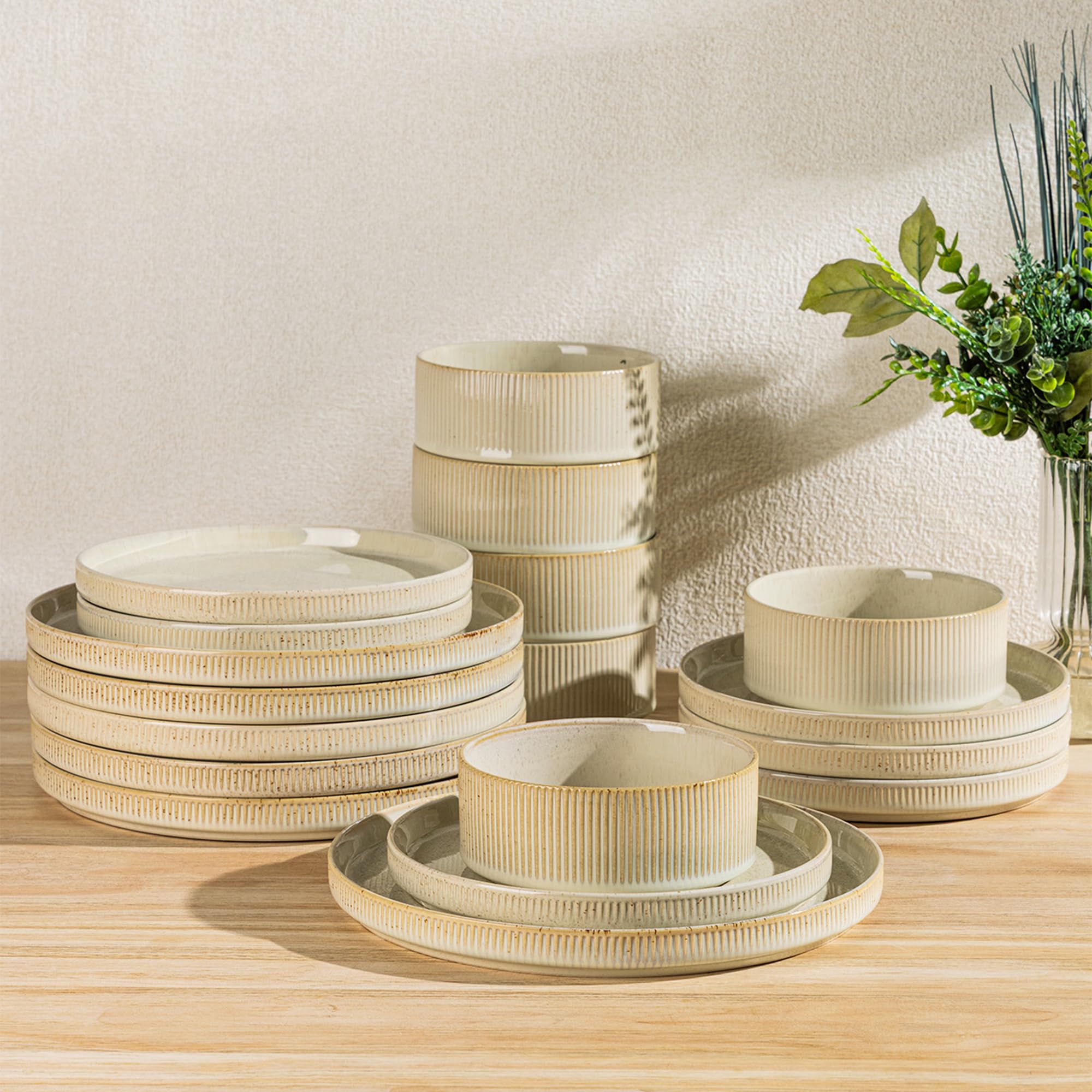 TheTerra Ceramic Dinnerware Sets for 6, 18 Pieces Porcelain Lightweight Speckled Plates and Bowls Sets, Scratch Resistant Dish S