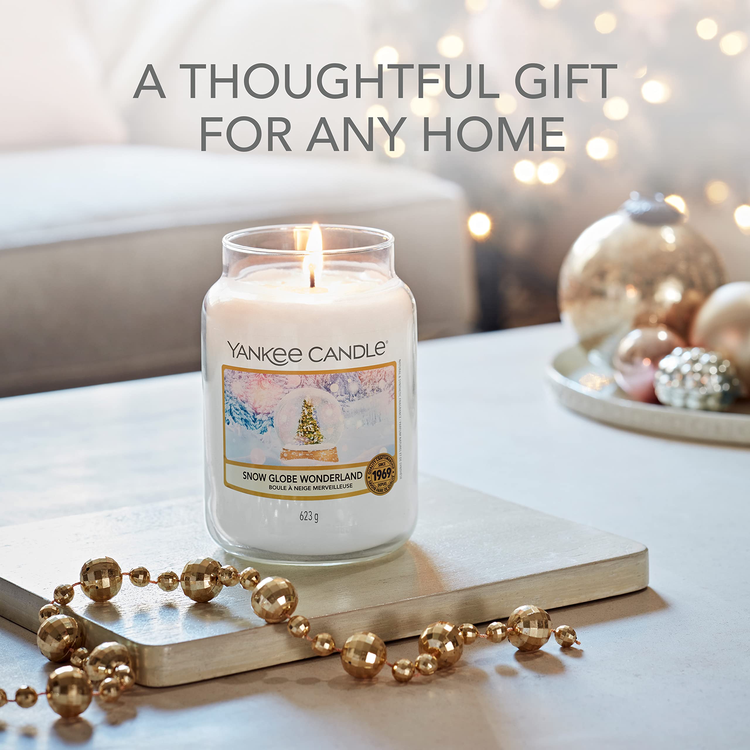 Yankee Candle Scented Candle, Snow Globe Wonderland Large Jar Candle, Burn Time: up to 150 Hours, Perfect Christmas Gifts for Wo