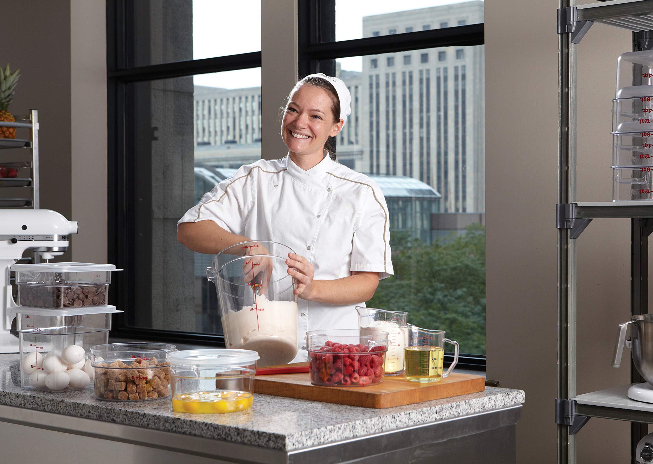 Cambro 2Sfscw135 Food Storage Container, 2 Quart, 7-1/4'' X 7-1/4'' X 3-7/8'', Polycarbonate