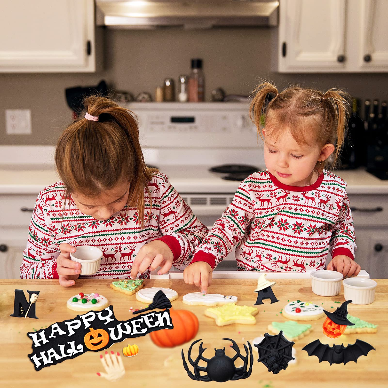 Halloween Fondant Molds (5 Pcs), Pumpkin Spider Ghost Witch Skull Silicone Chocolate Molds, For Baking Cake Cupcake Decoration C