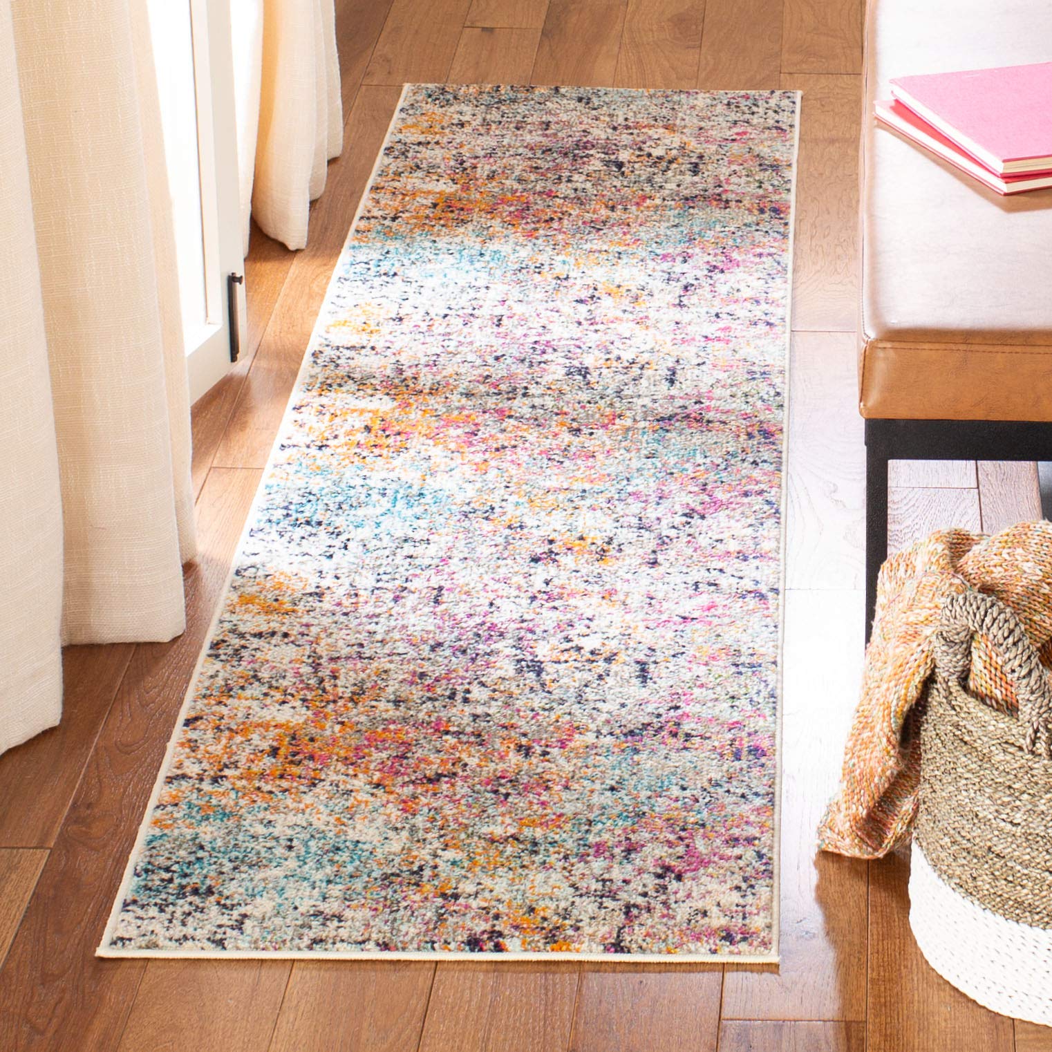 SAFAVIEH Madison Collection Runner Rug - 22 x 22, Grey & Pink, Modern Abstract Design, Non-Shedding & Easy Care, Ideal for Hig
