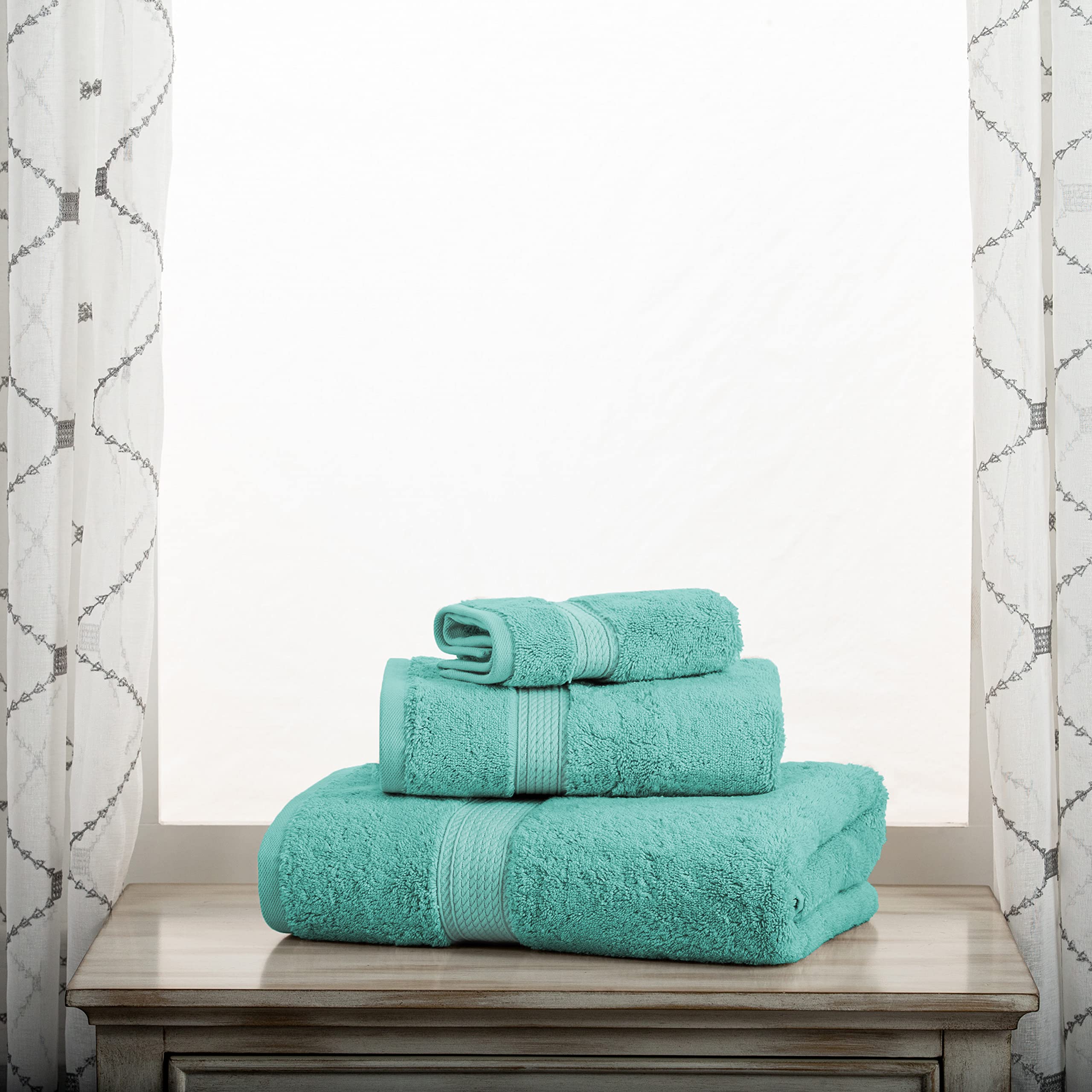 Superior Egyptian Cotton Pile 3 Piece Towel Set, Includes 1 Bath, 1 Hand, 1 Face Towel/Washcloth, Ultra Soft Luxury Towels, Thic