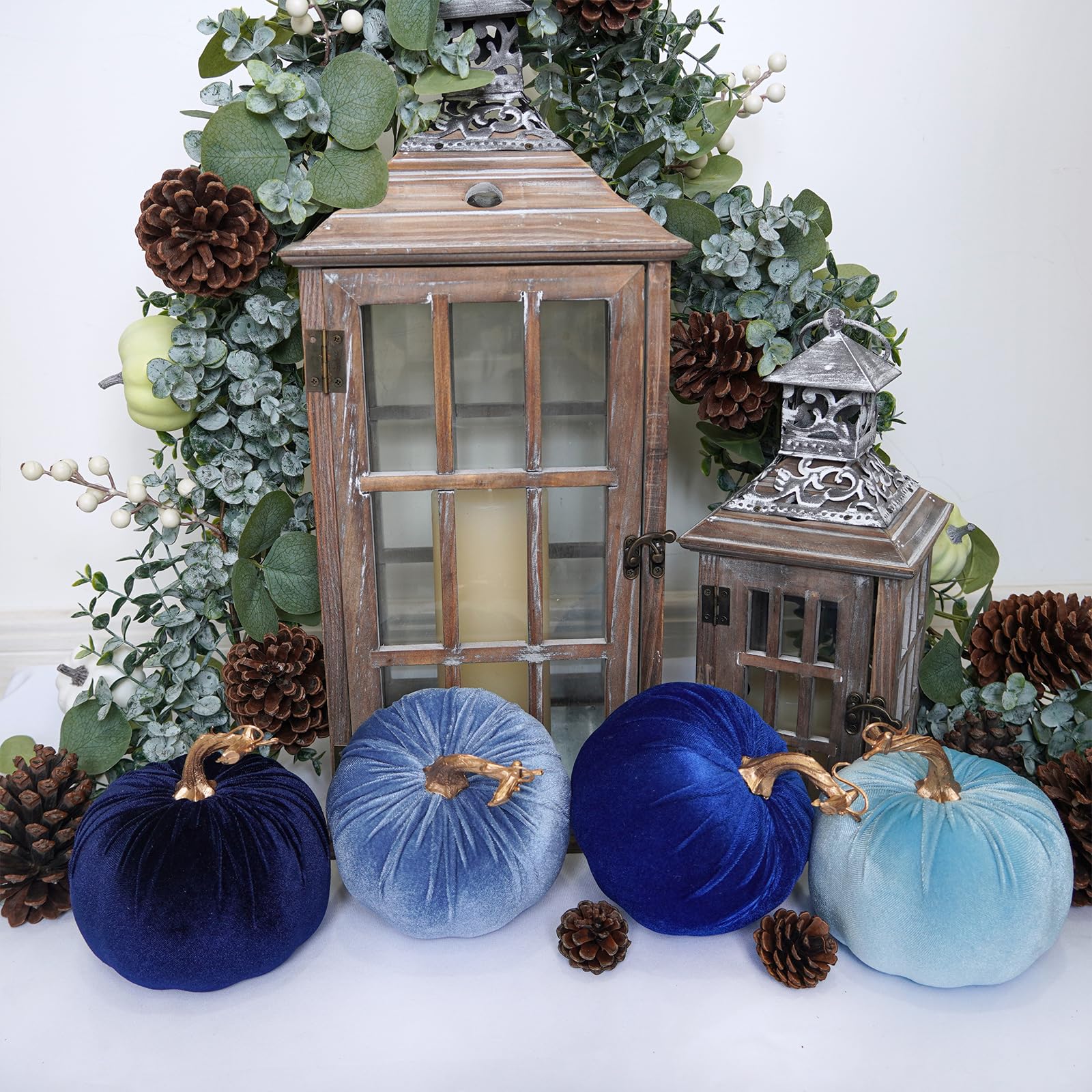 Winlyn 4 Pcs Assorted Blue Faux Velvet Pumpkins Decorative Harvest Pumpkins Fabric Foam Pumpkins for Farmhouse Fall Wedding Hall