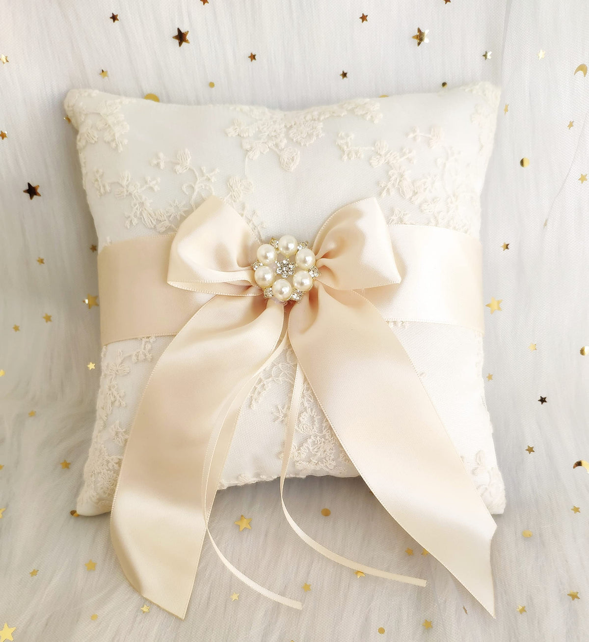 Uwedding Lace Pearl Wedding Ring Pillow Cushion Bearer 8.26 Inch With Beige Ribbon Bow Rhinestone Brooch D  Cor For Wedding Cere