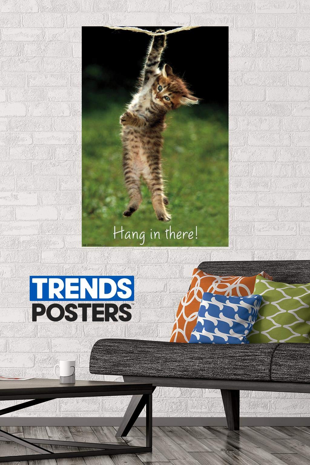 Trends International Famous Kitten Hang In There Poster Wall Poster, 22.37'' X 34.00'', Poster & Mount Bundle