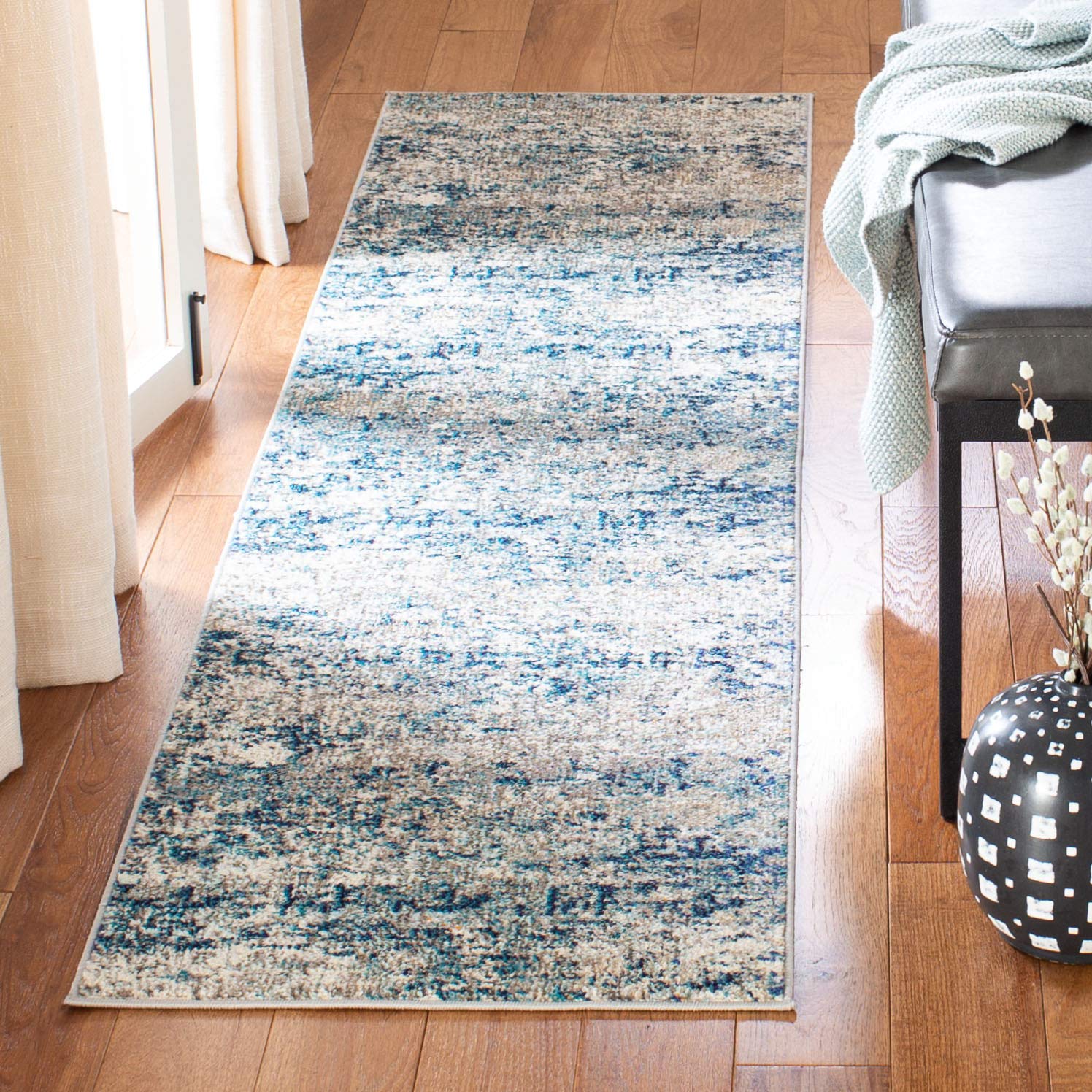 SAFAVIEH Madison Collection Runner Rug - 22 x 12, Grey & Blue, Modern Abstract Design, Non-Shedding & Easy Care, Ideal for Hig