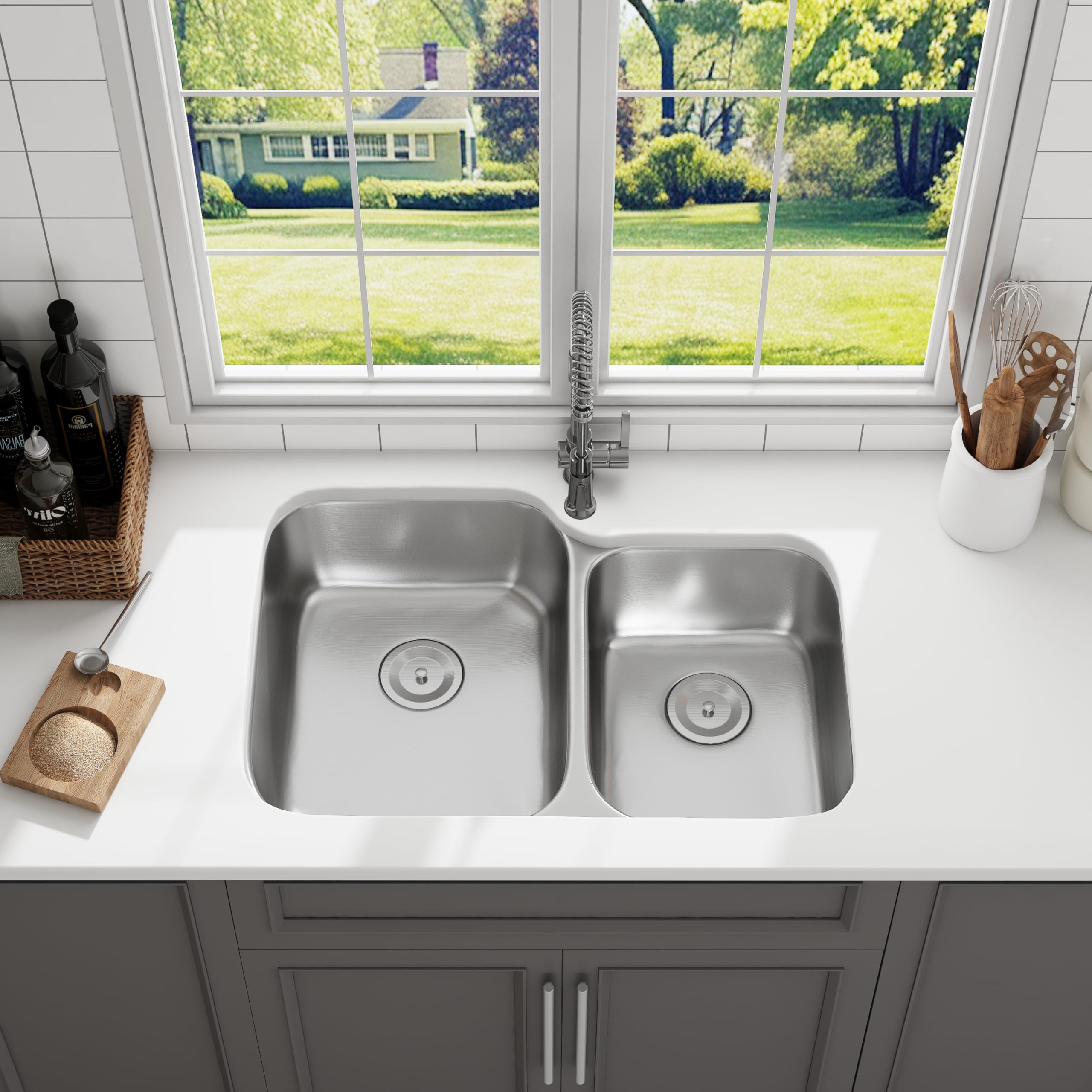 Joviprime 32 Inch 60/40 Double Bowl Kitchen Sink Undermount 18 Gauge Stainless Steel Double Bowl Sinks With Strainer