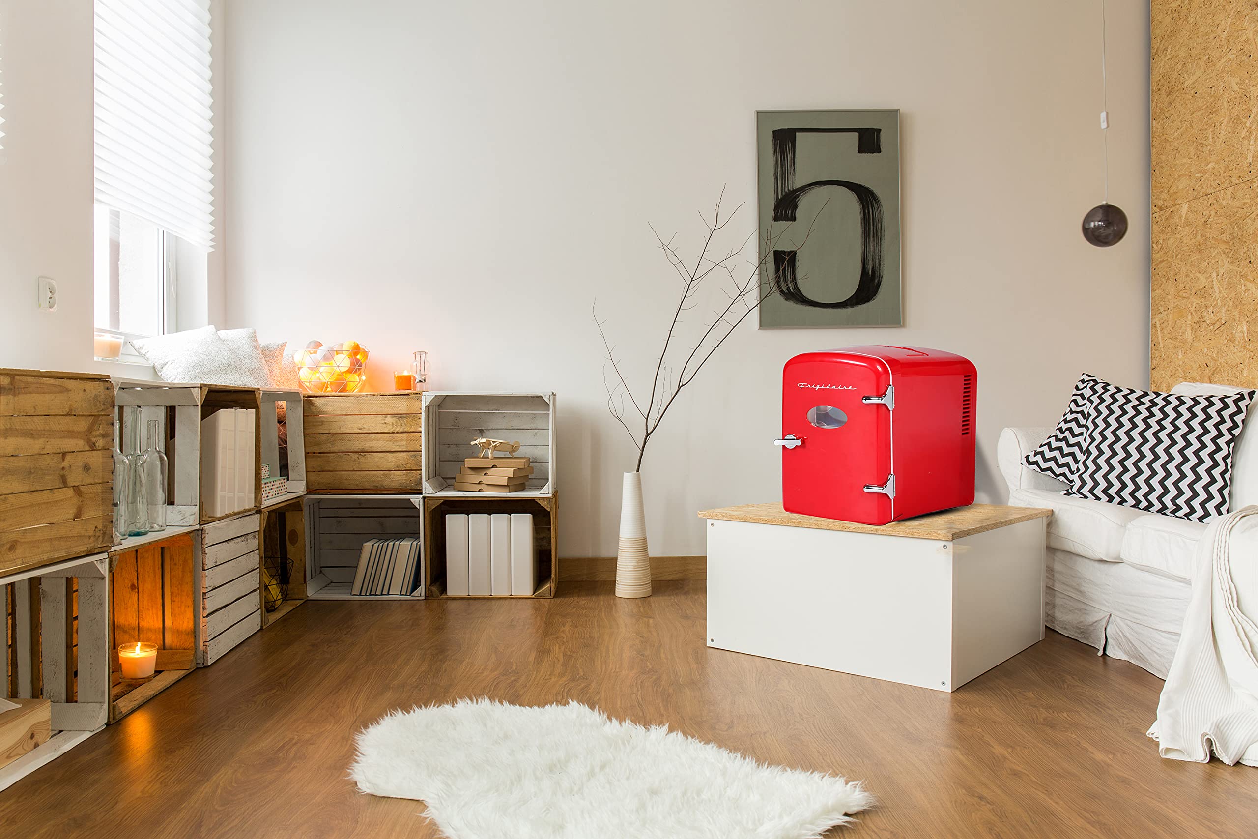 Frigidaire Efmis175-Red Portable Mini Fridge-Retro Extra Large 9-Can Travel Compact Refrigerator, 5L, Red