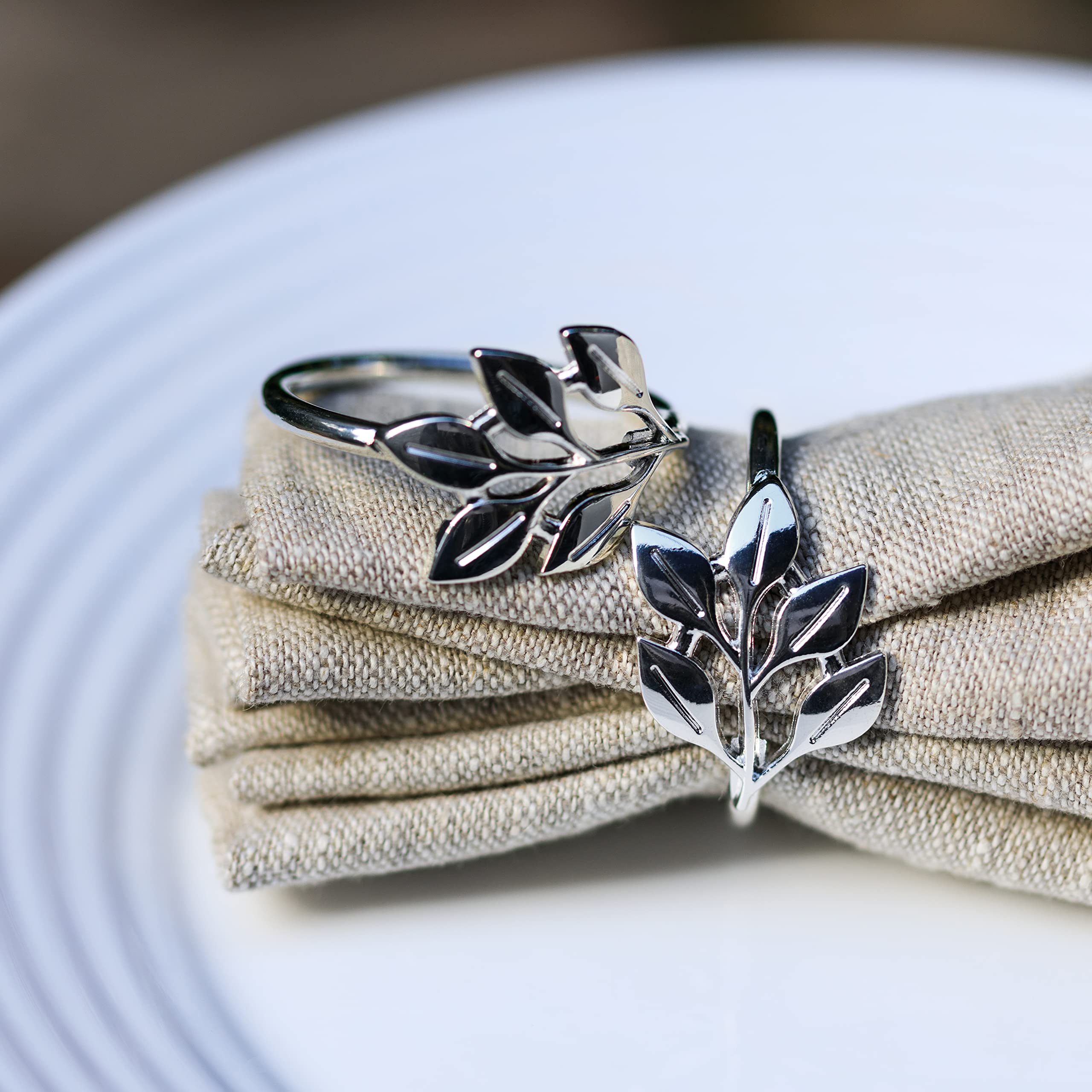 Silver Leaf Napkin Rings Set Of 20 Pcs - Home Decor For Cloth Napkins - Stylish Silver Napkin Holder - Kitchen Decor And Wedding