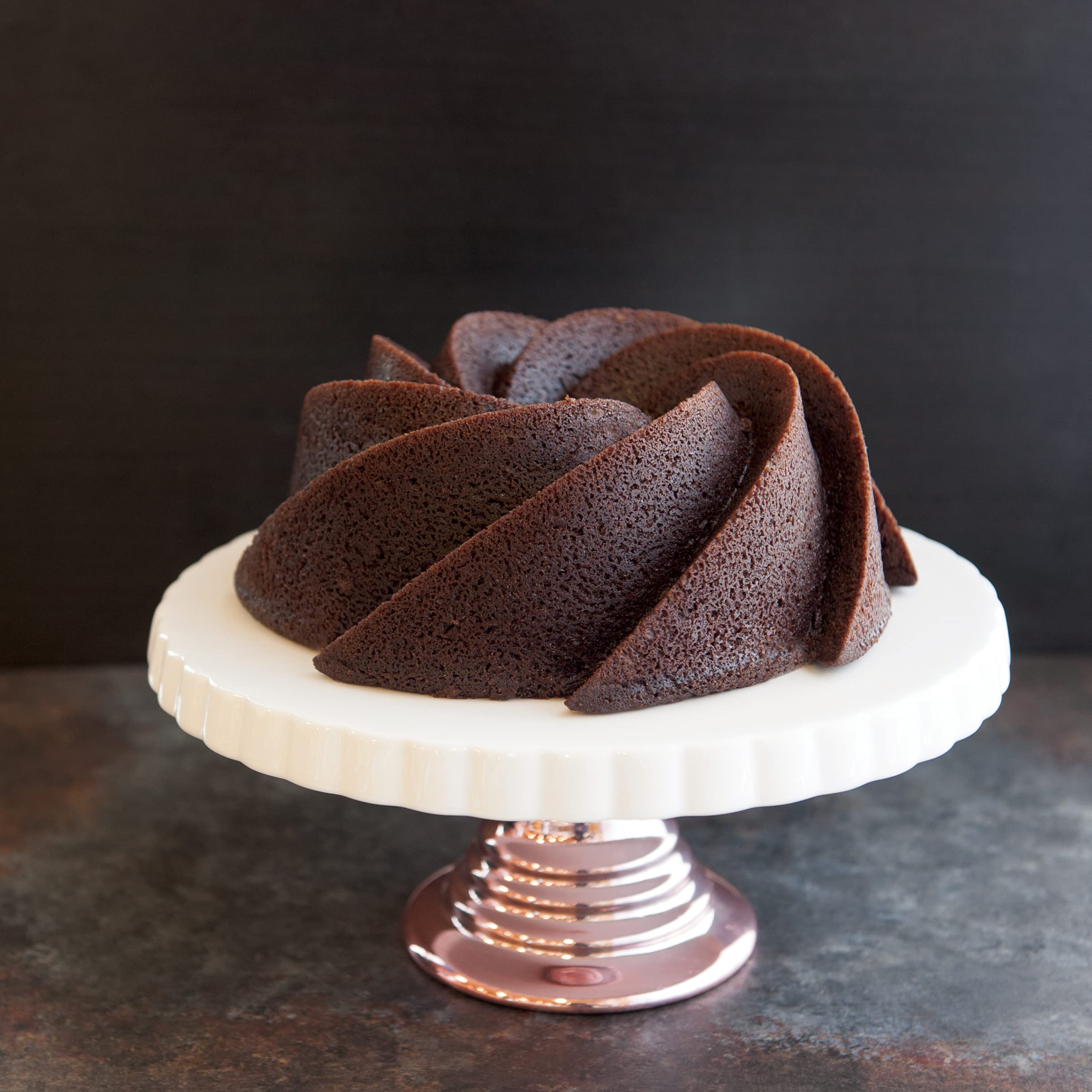 Nordic Ware Heritage Bundt 6 Cup, Gold