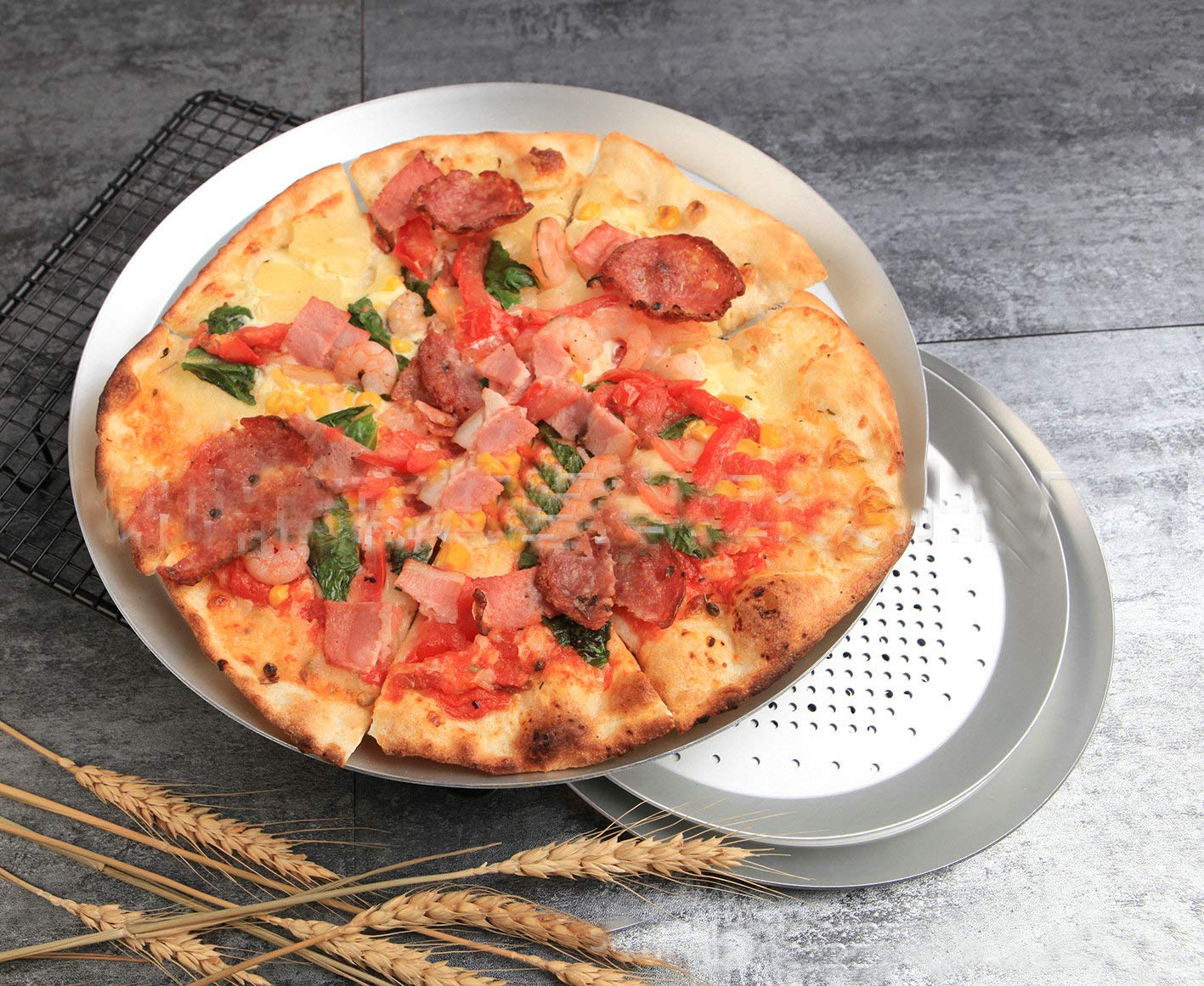 Pizza Pan 9 Inch, Non-Stick Vented Pizza Baking Tray With Holes, Round Pizza Oven Tray Tools Kitchen Cooking Pan