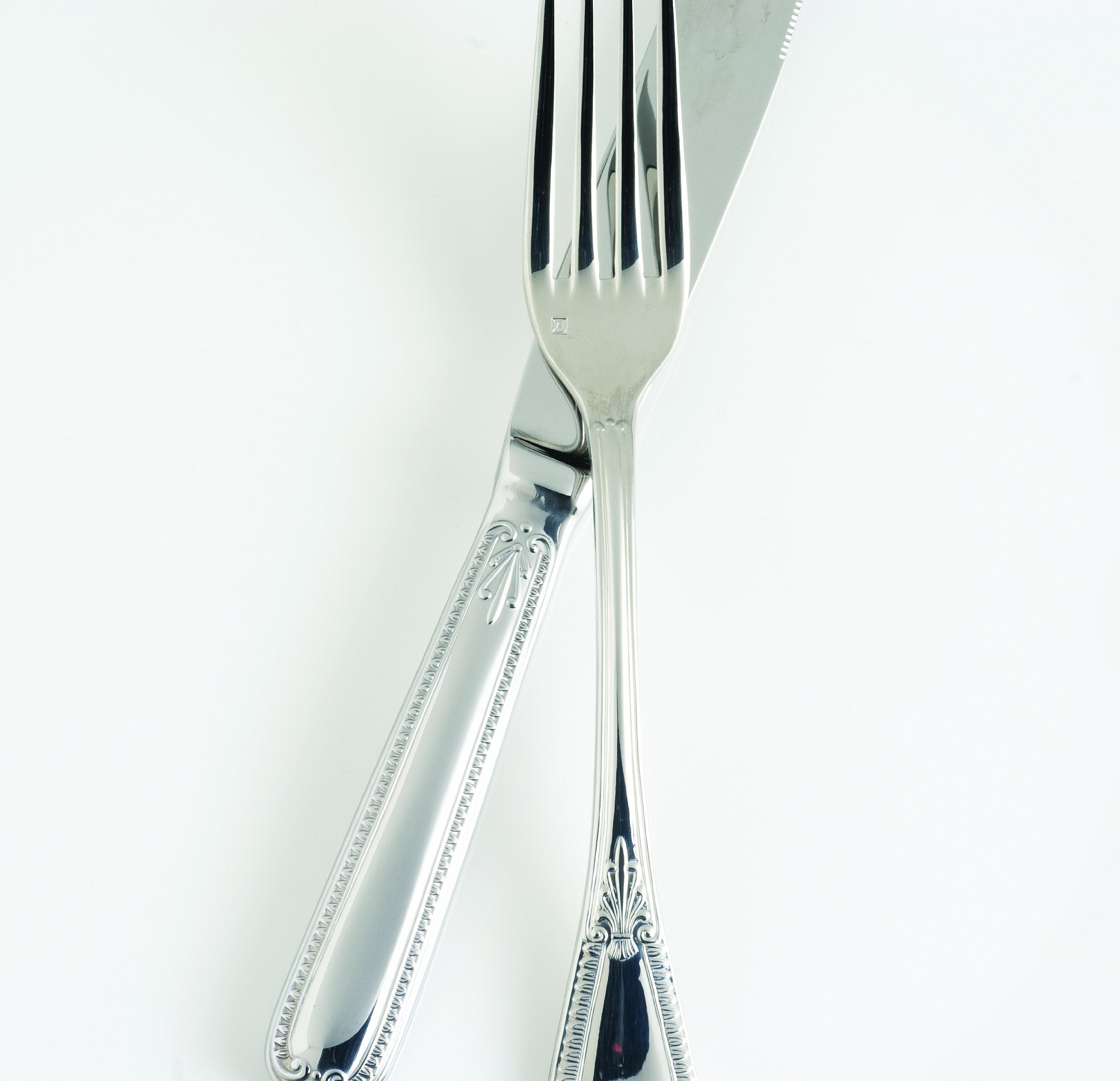 Fortessa Savoy 18/10 Stainless Steel Flatware, 5 Piece Place Setting, Service For 1