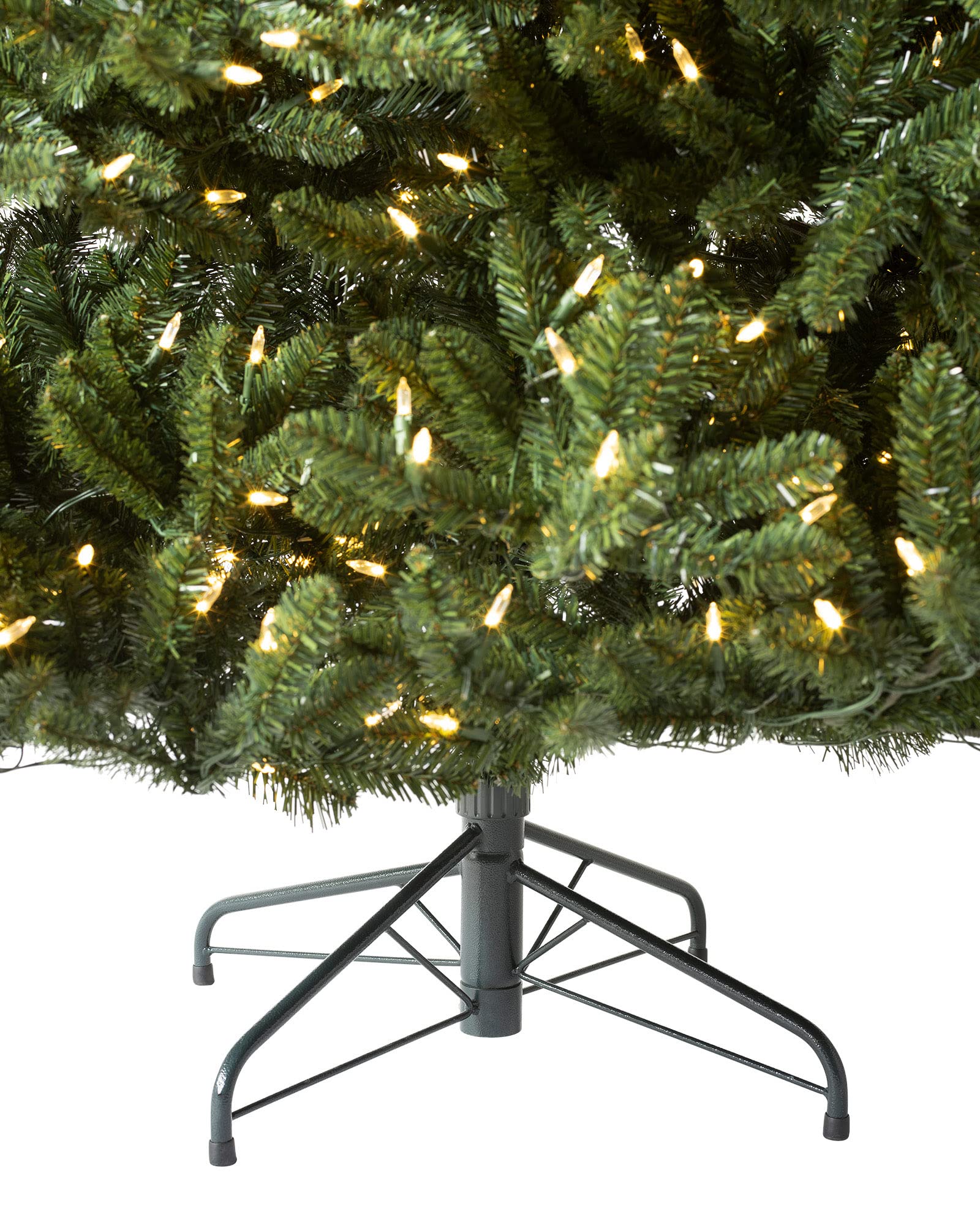 Treetopia Green Artificial Christmas Tree | Alexander Fir - 7.5 Ft | Prelit with 900 LED Candlelight Clear Lights | Includes Tre
