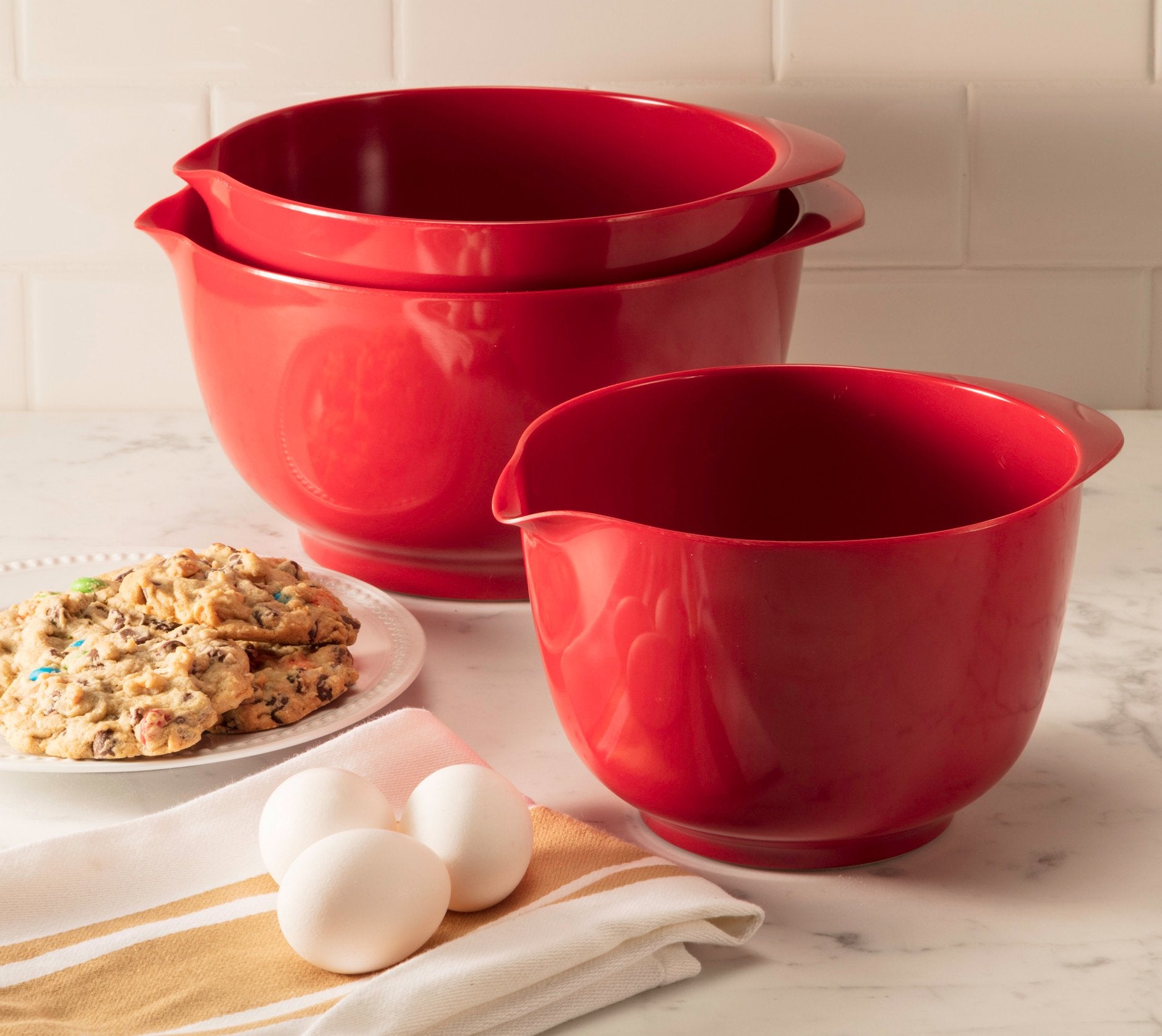Hutzler Melamine Mixing Bowl, 3 Liter, Red, Model 3300RD, Durable Kitchen Essential
