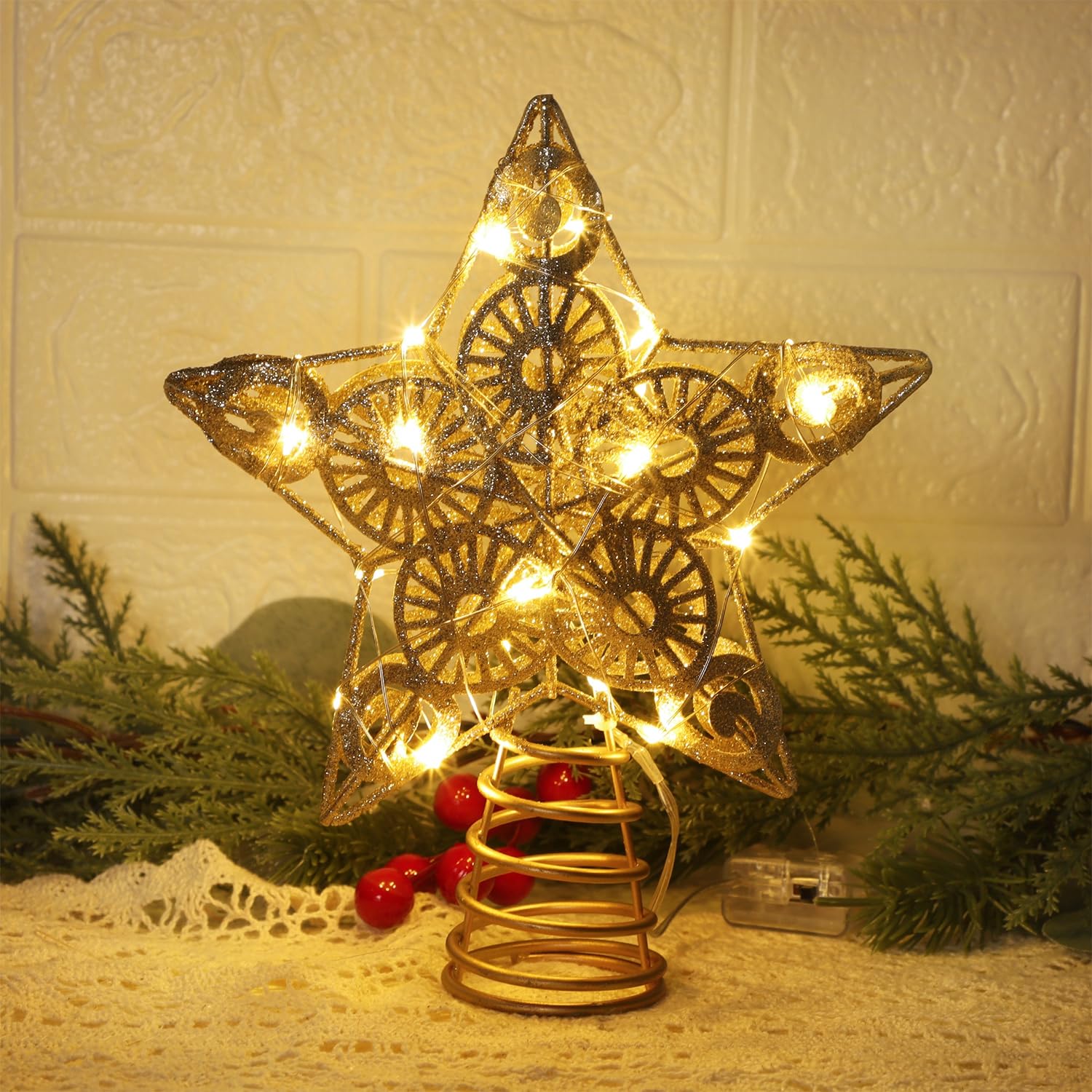 Juegoal Star Tree Topper - Golden Lighted Treetop Ornament with 20 LED Lights, 6.5 x 6.5 Inches, Battery Powered Christmas Decor