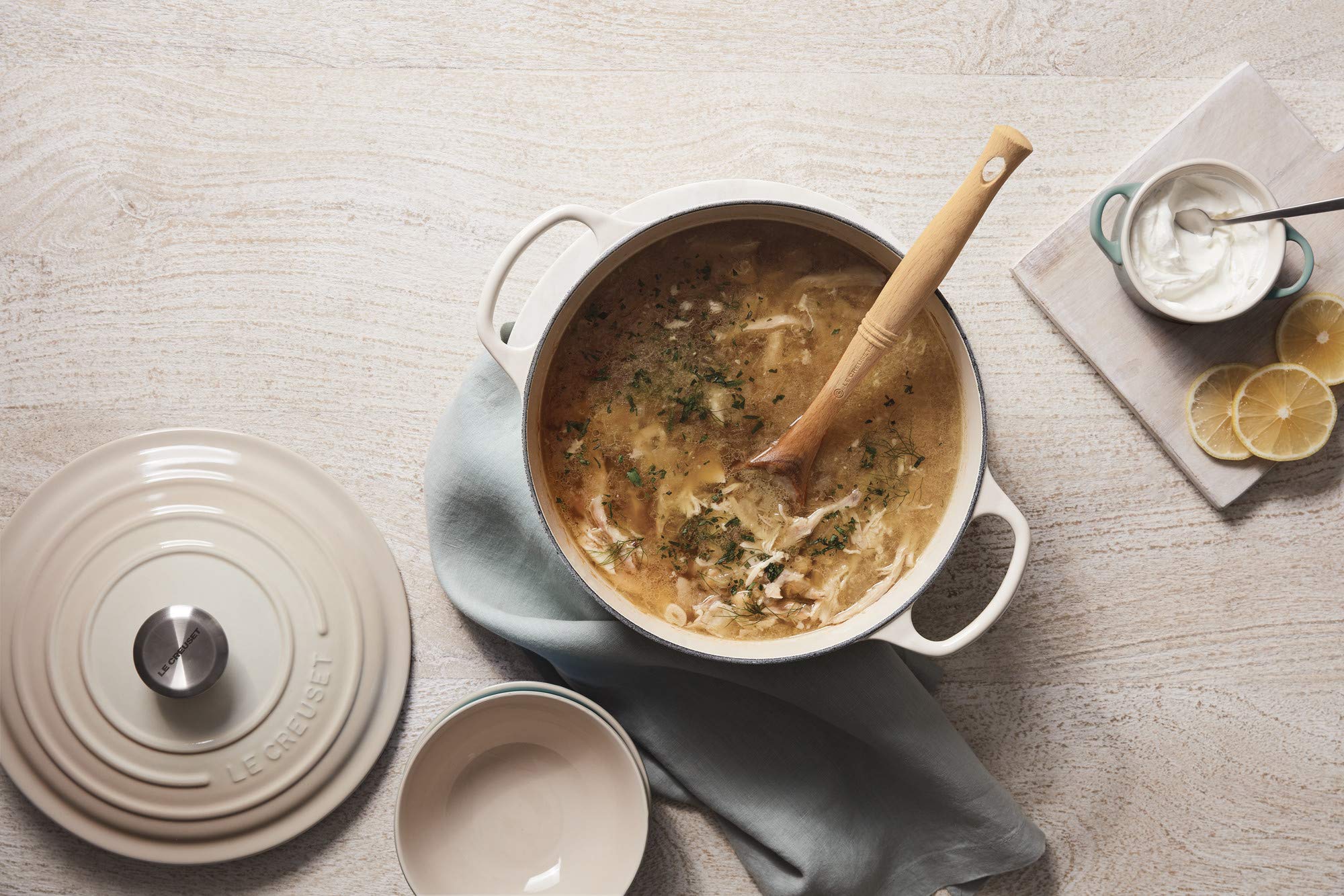 Le Creuset Enameled Cast Iron Signature Round Dutch Oven, 5.5 Qt., Meringue