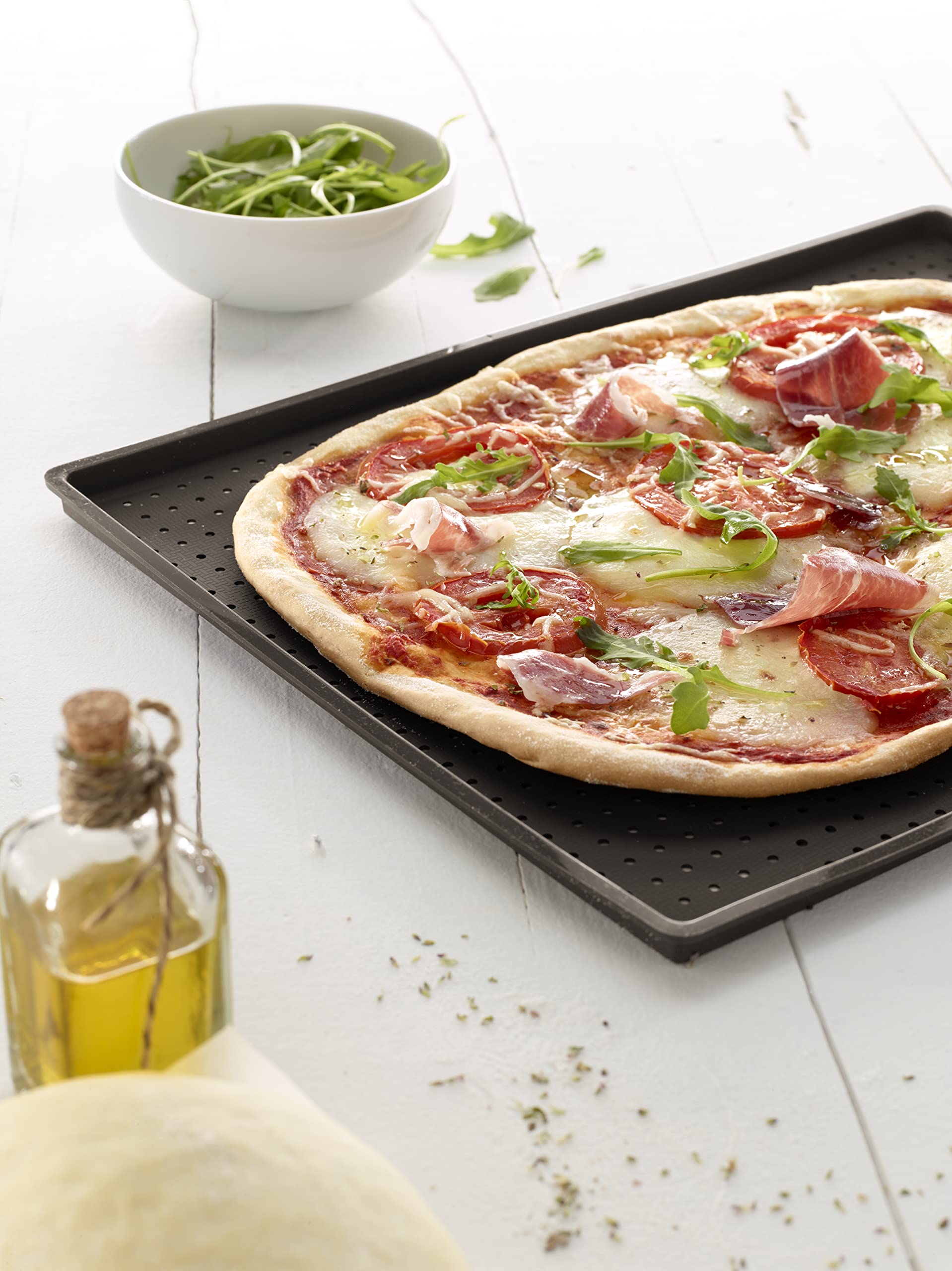 Lekue Micro Perforated Silicone Baking Pizza Mat, 15'' X 11.8'' Brown