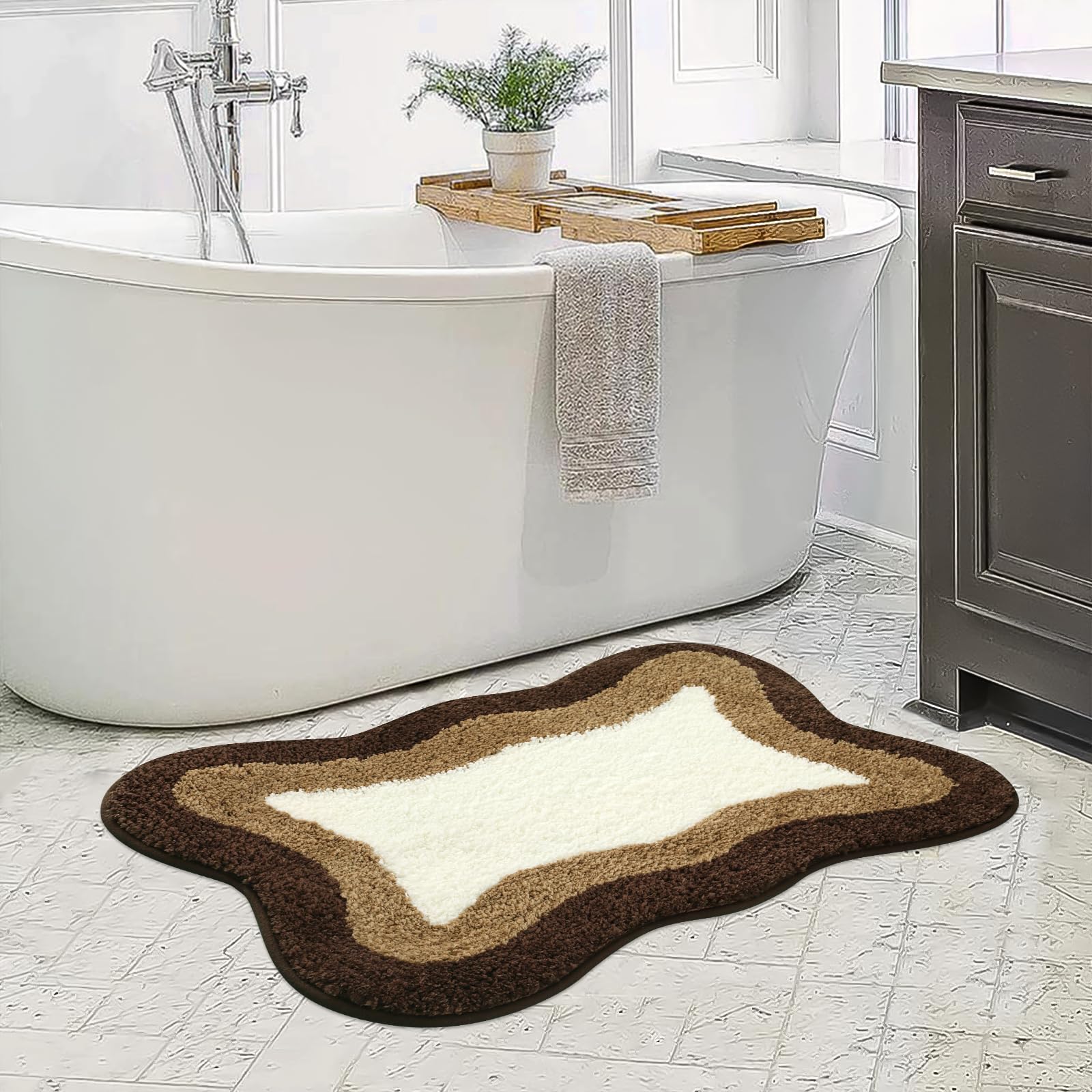 Haocoo Cute Bath Mats For Bathroom Non Slip, 20X31 Inch Luxury Extra Soft Brown Bathroom Rugs, Irregular Shape Bath Rugs Washabl
