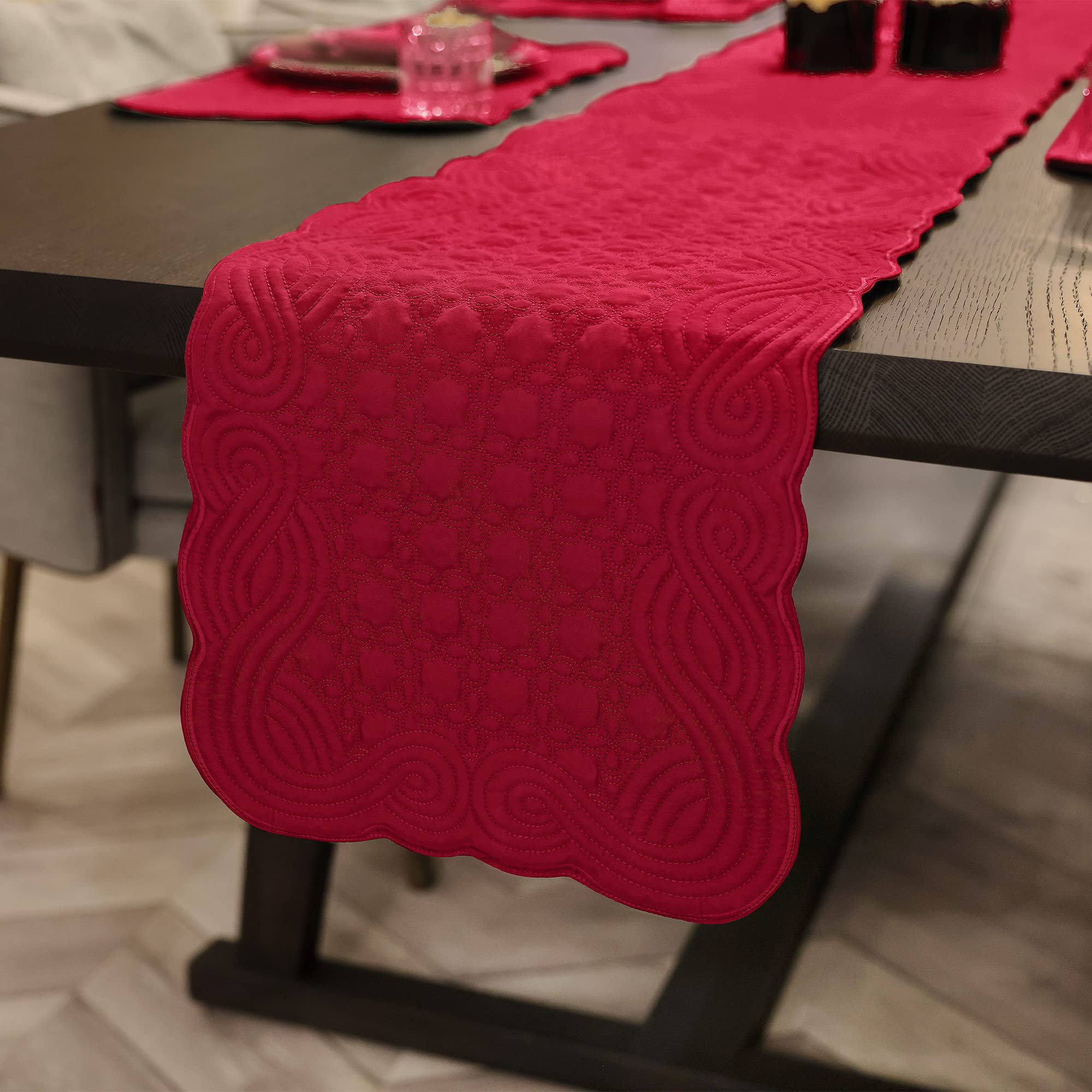 Loom And Mill Christmas Quilted Table Runner Farmhouse Style, Natural Fabric Geometric Table Top Linen With Scalloped Edge, Easy