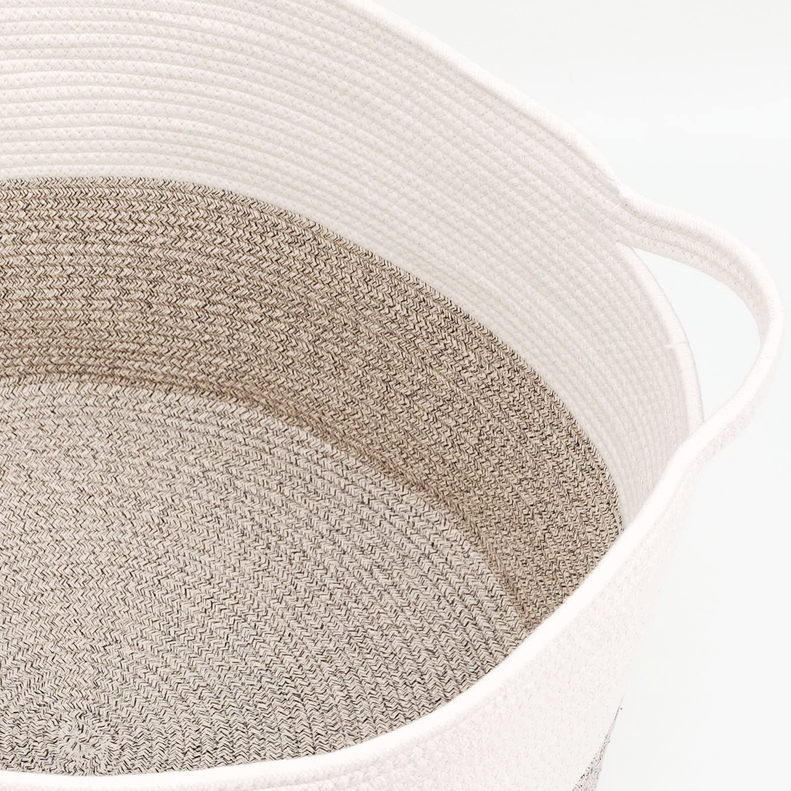 Casaphoria XXXLarge Cotton Rope Basket 21.7 '' x 21.7 '' x 13.8 '' Woven Laundry Blanket Basket Basket with Handle Storage Comforter Cushions Thread Laundry Hamper