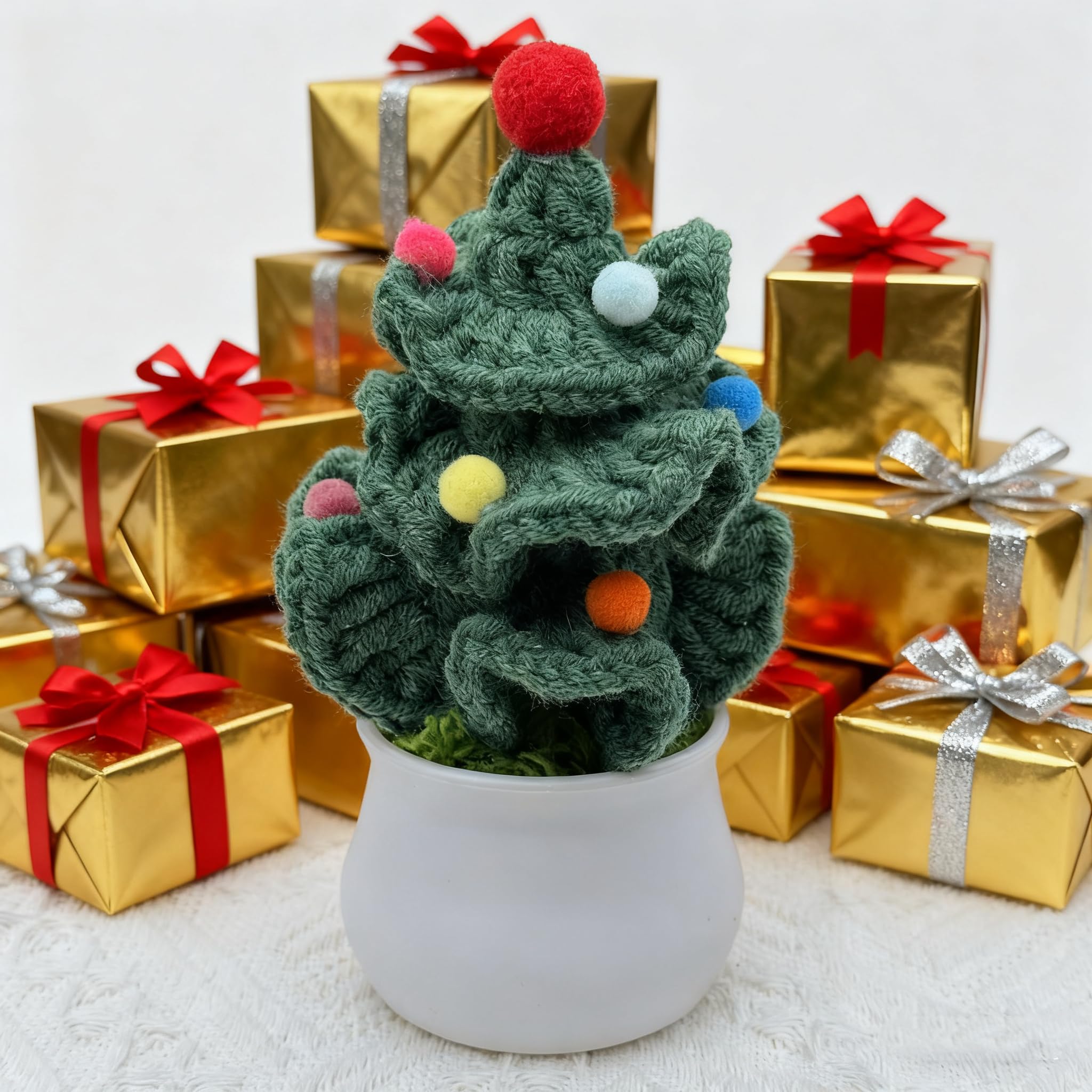 Handmade Crochet Christmas Tree - Cute Knit Mini Tabletop Decor, Sustainable Eco-Friendly Gift for Friends, Holiday Home & Offic