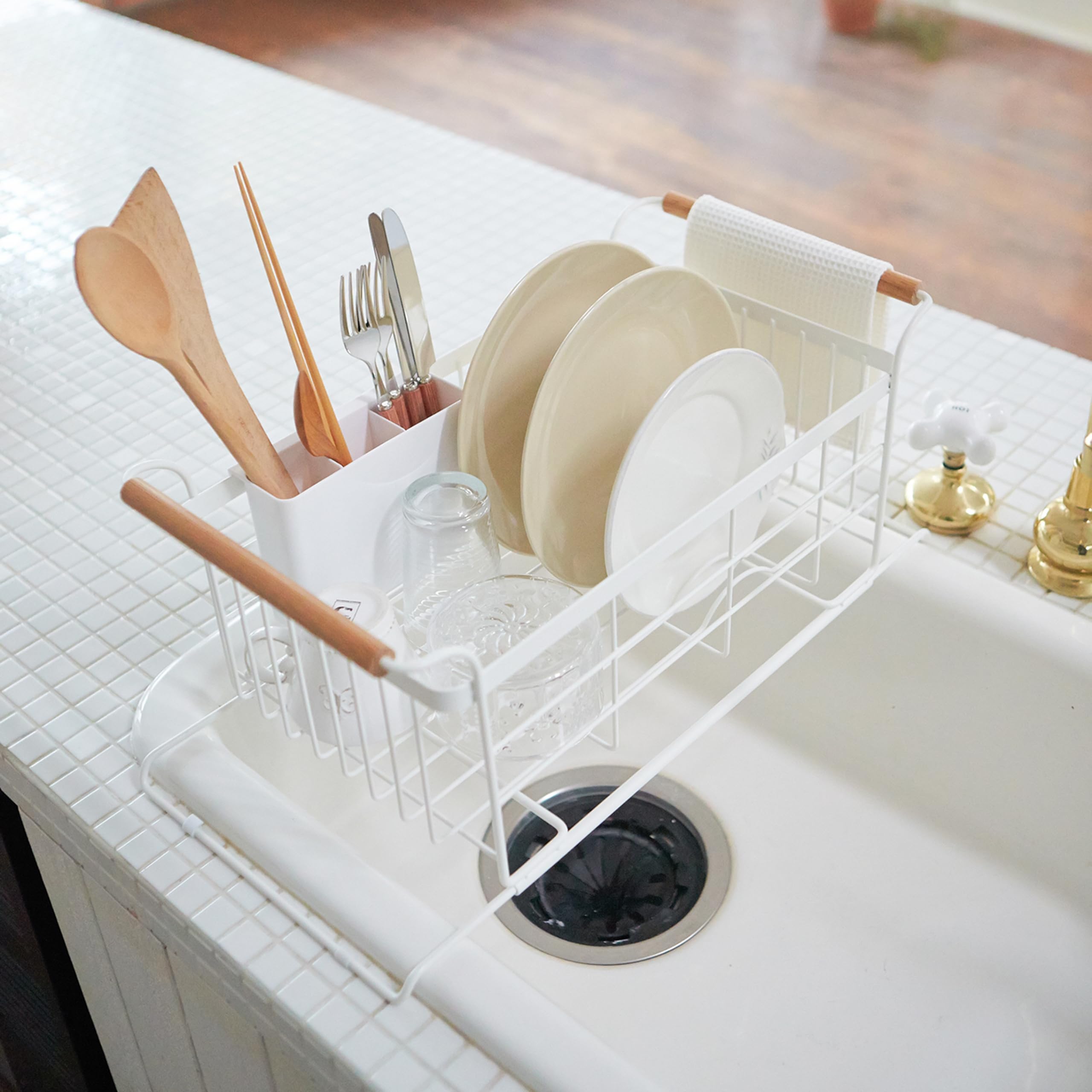 Yamazaki Home 3108 Sink Dish Drainer Rack-Expandable Kitchen Drying Organizer Holder, One Size, White