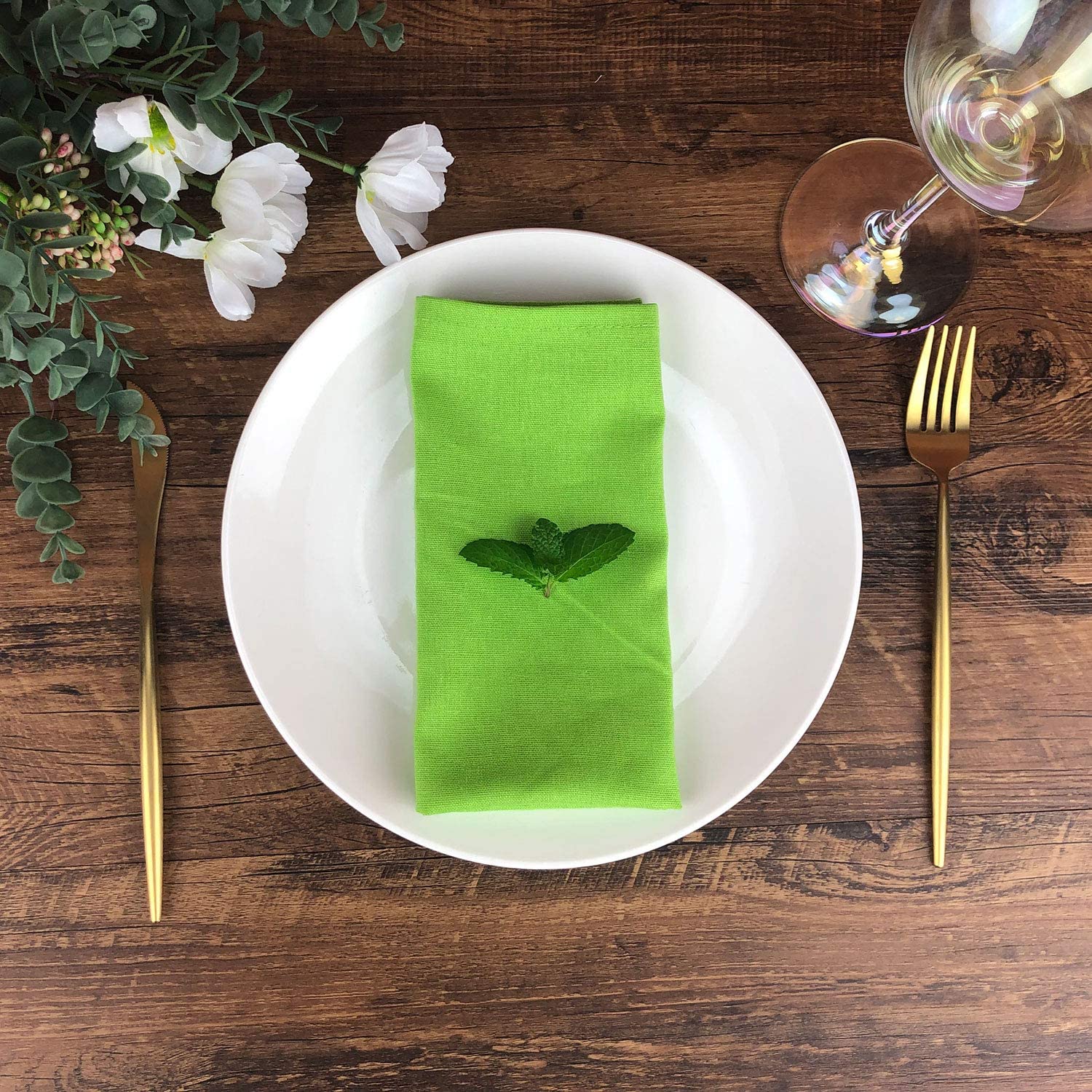 INFEI Solid Color Cotton Linen Blended Thin Dinner Cloth Napkins - Set of 12 (40 x 40 cm) - for Events & Home Use (Green)