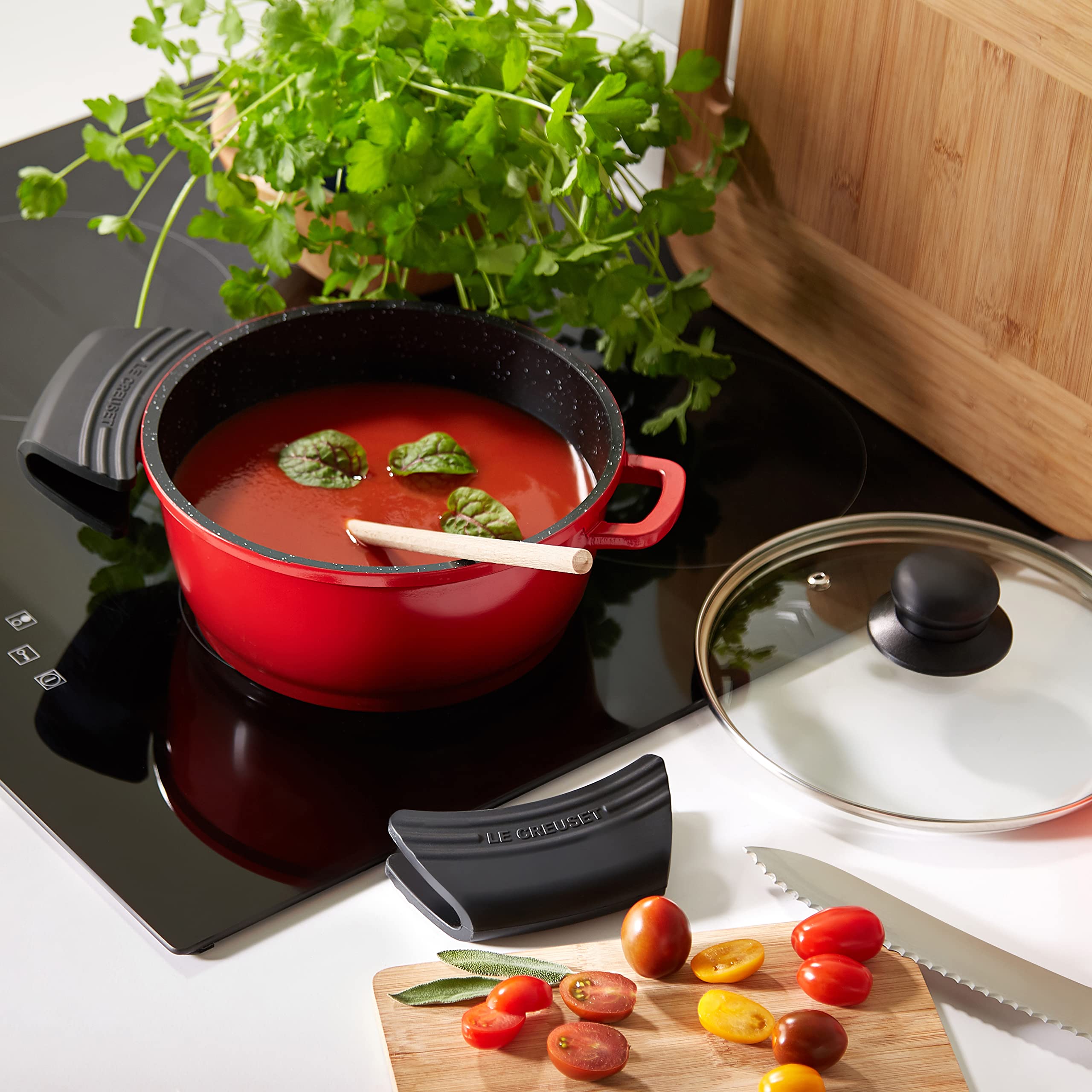 Le Creuset Silicone Set Of 2 Handle Grips, 5 X 2 1/2 Each, Black