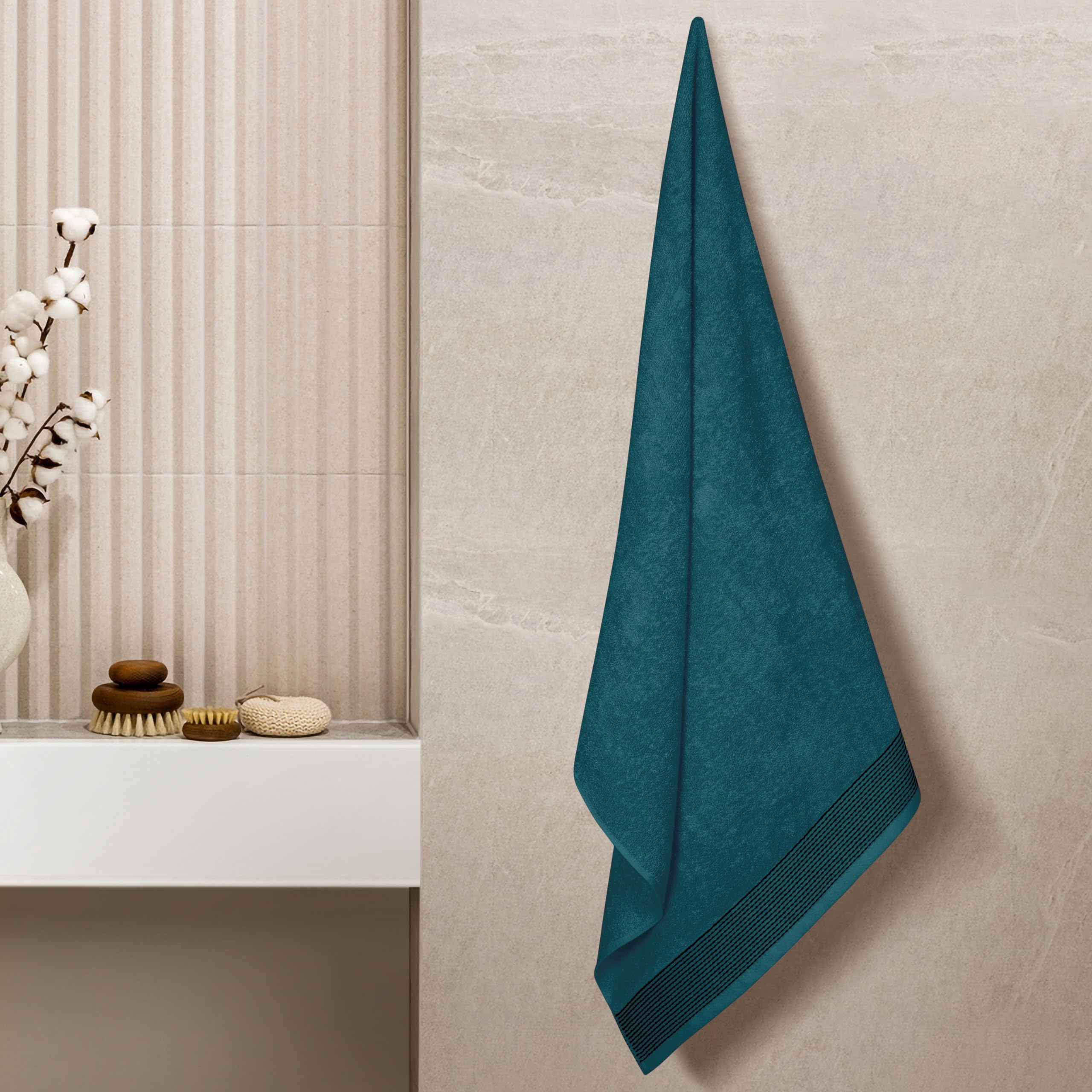 Belizzi Home Ultra Soft 4 Pack Oversized Bath Towel Set 27X54 Inches, 100% Cotton Bath Towels, Highly Absorbant Compact Quickdry