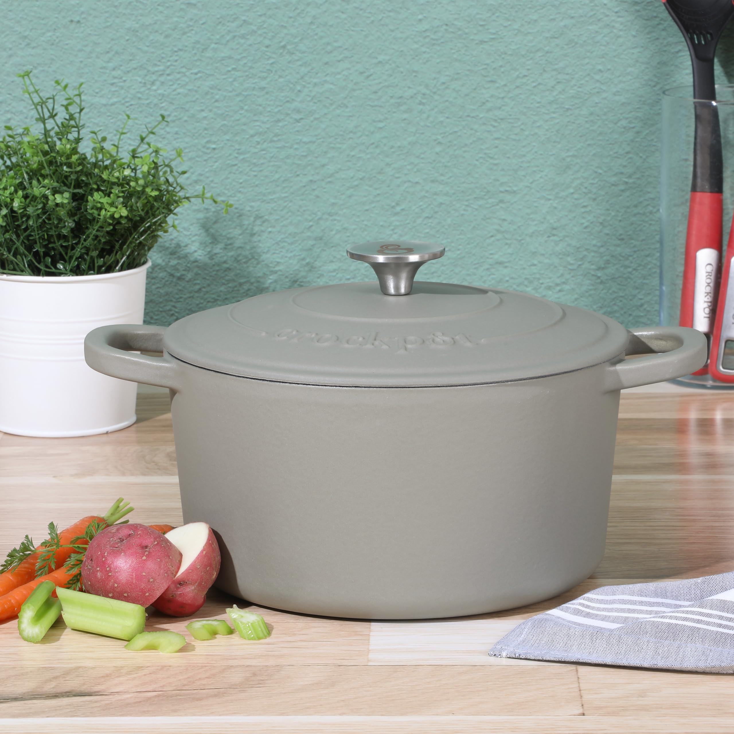 Crock Pot Artisan 5-Quart Round Cast Iron Dutch Oven Pot With Lid - Matte Green