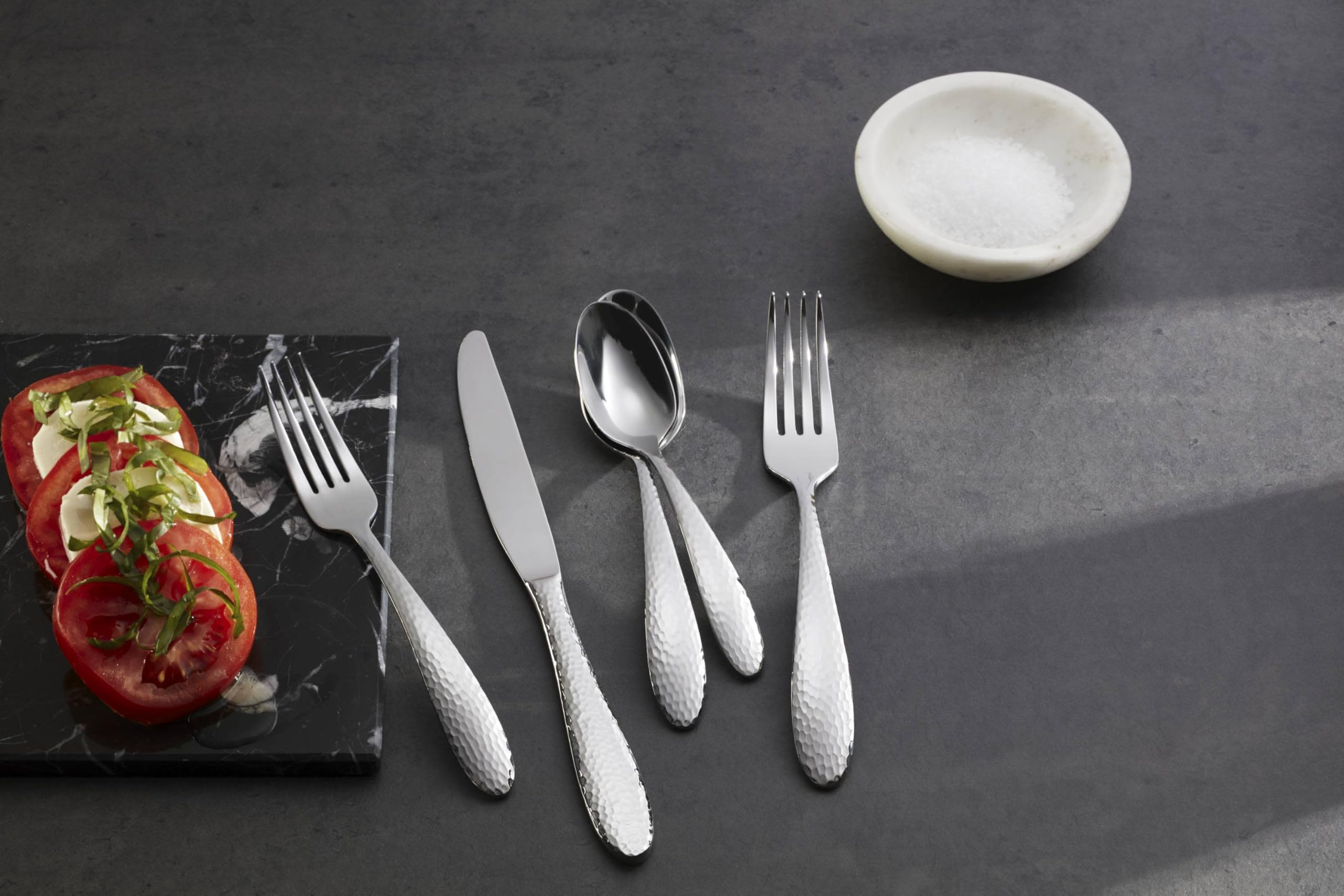 Oneida Reyna 20 Piece Set, Service For 4, 18/0 Stainless Steel, Silverware Set, Dishwasher Safe